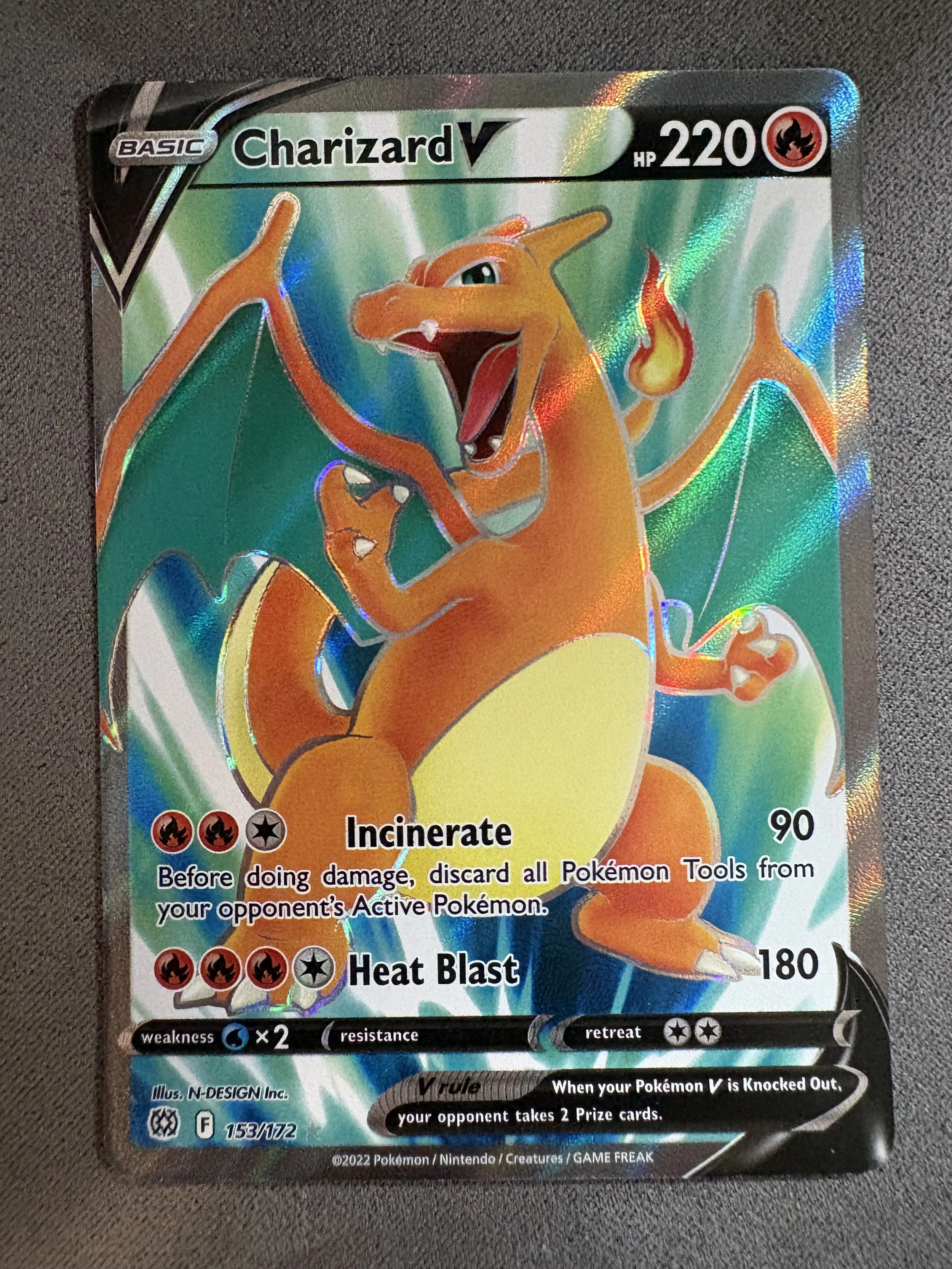 CHARIZARD V (FULL ART)