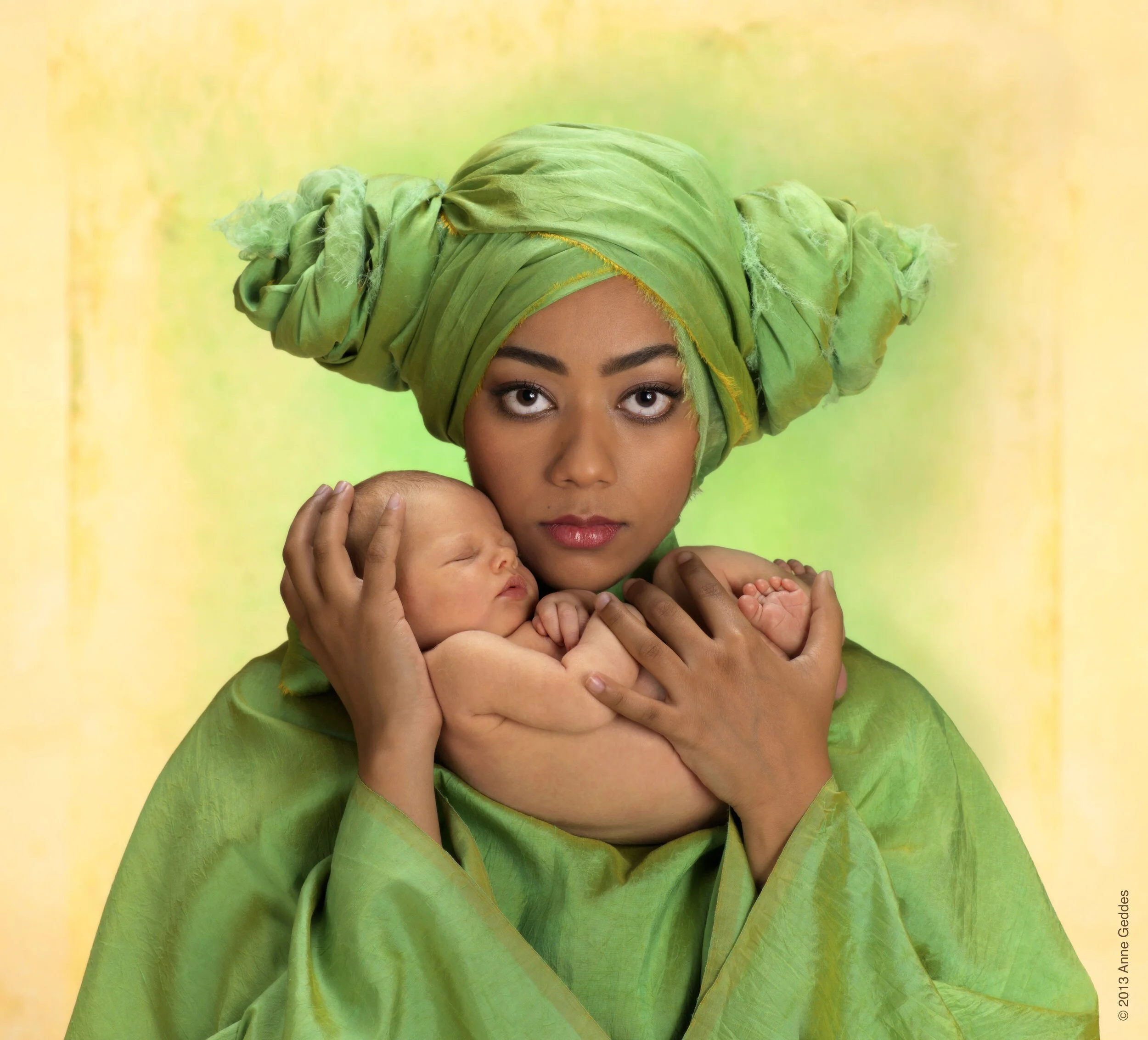 Bahya+Al-Hamad+(Shooter)+holding+Rose+(10+days+old)(1).jpg