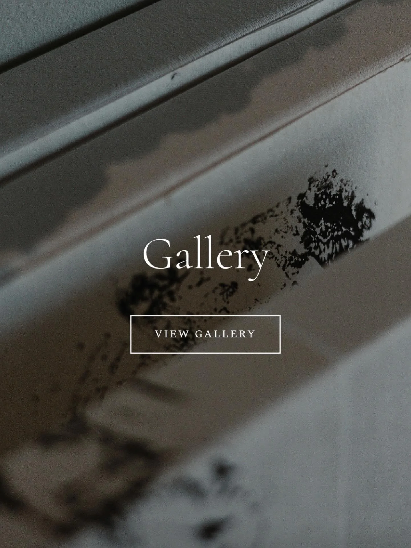 The L + V Design website, launching shortly, will feature refined and compelling photography by @scarlet.economou and offer visitors the ability to request custom works in commissionable sizes. #lplusvdesign #apnagharnoorfund