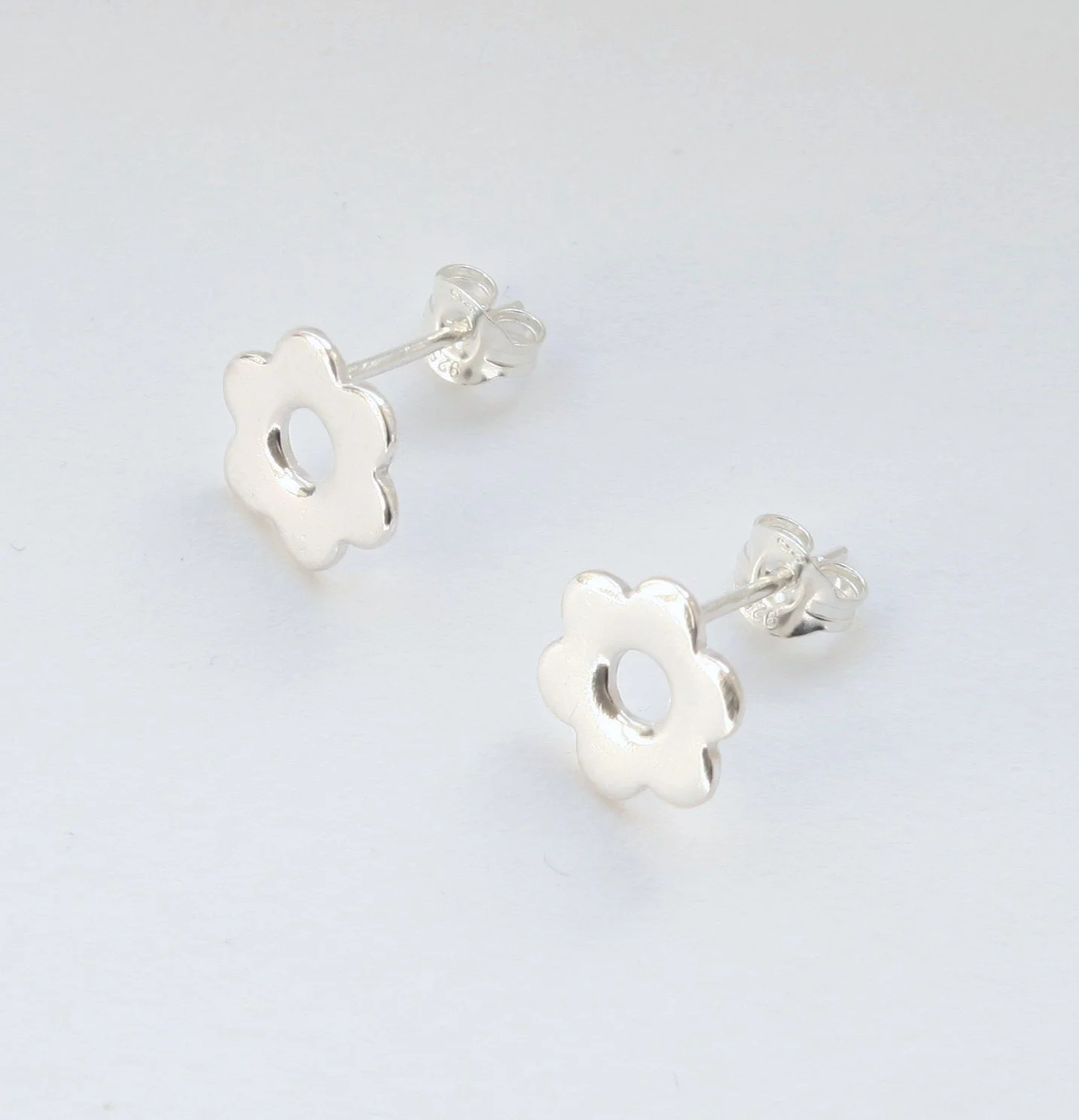 Flower Studs 2 Vicky Jones.JPG