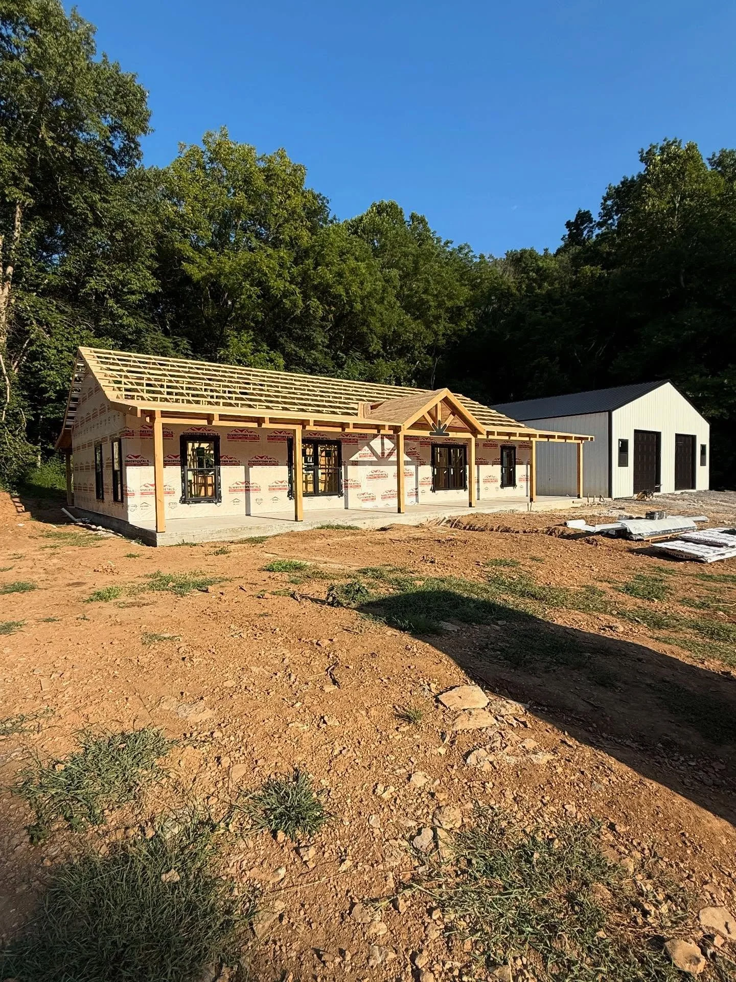 The framing has already taken shape, ready for metal 🤩. #nashville  #framing  #summertownmetals  #barndo