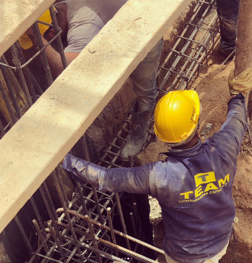 Comprometidos construyendo un nuevo futuro.