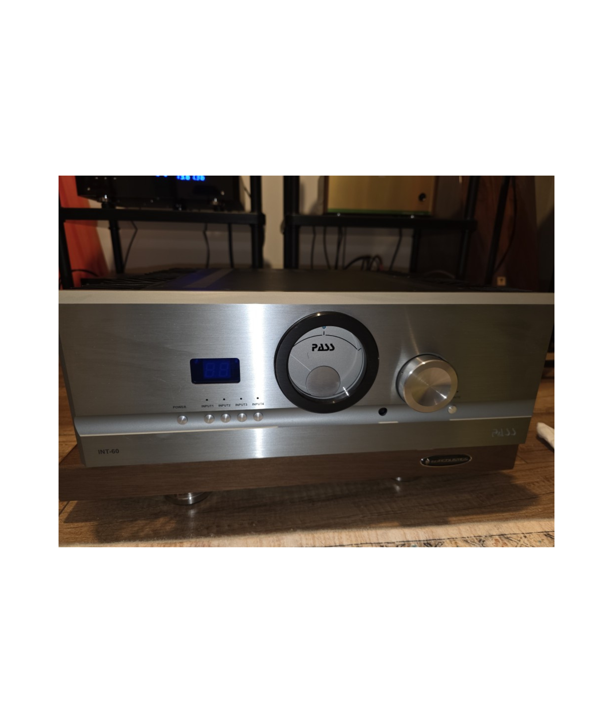 Pass Labs INT 60
