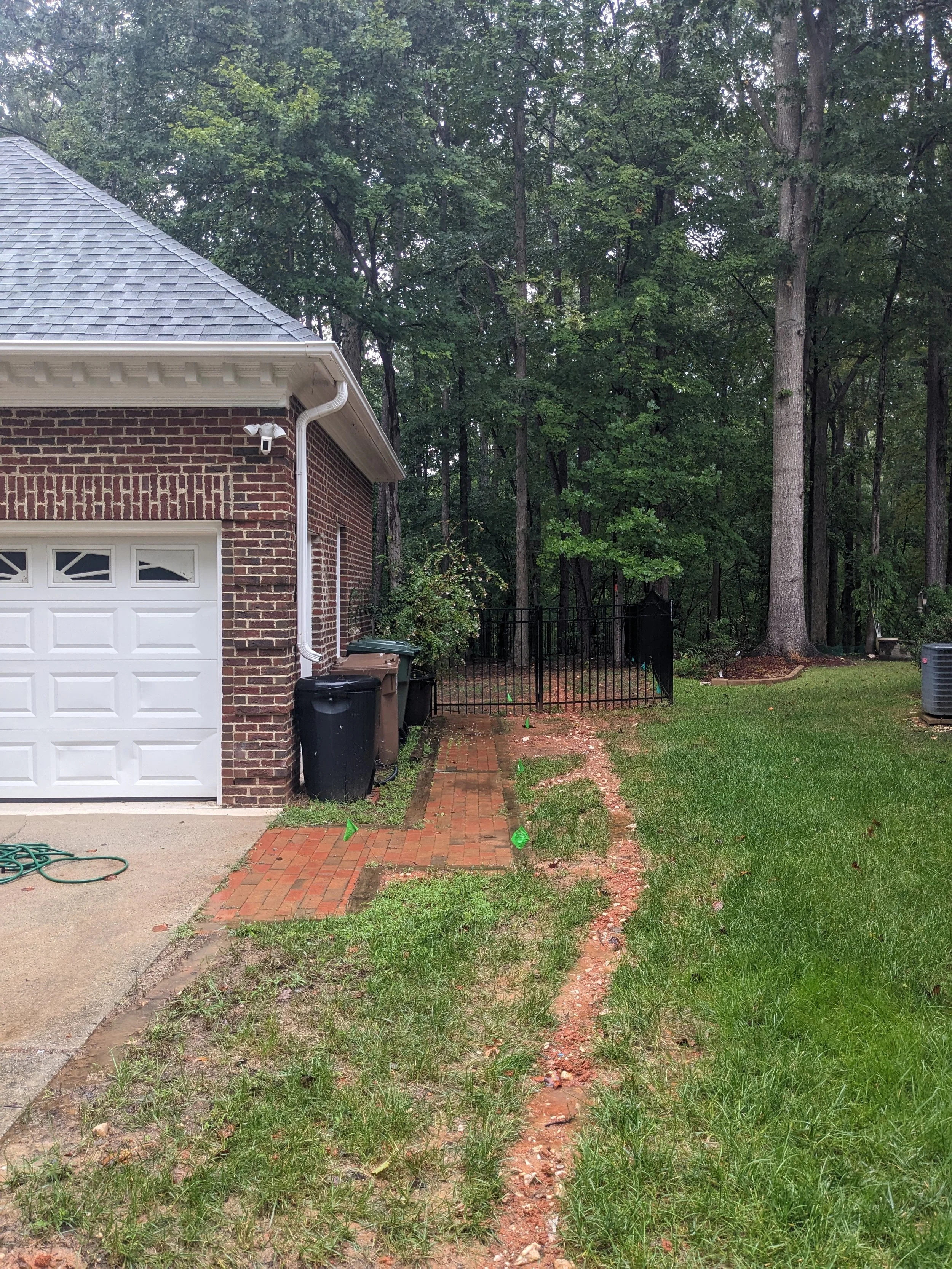 Zone 4 BEFORE: Side border, walk to backyard