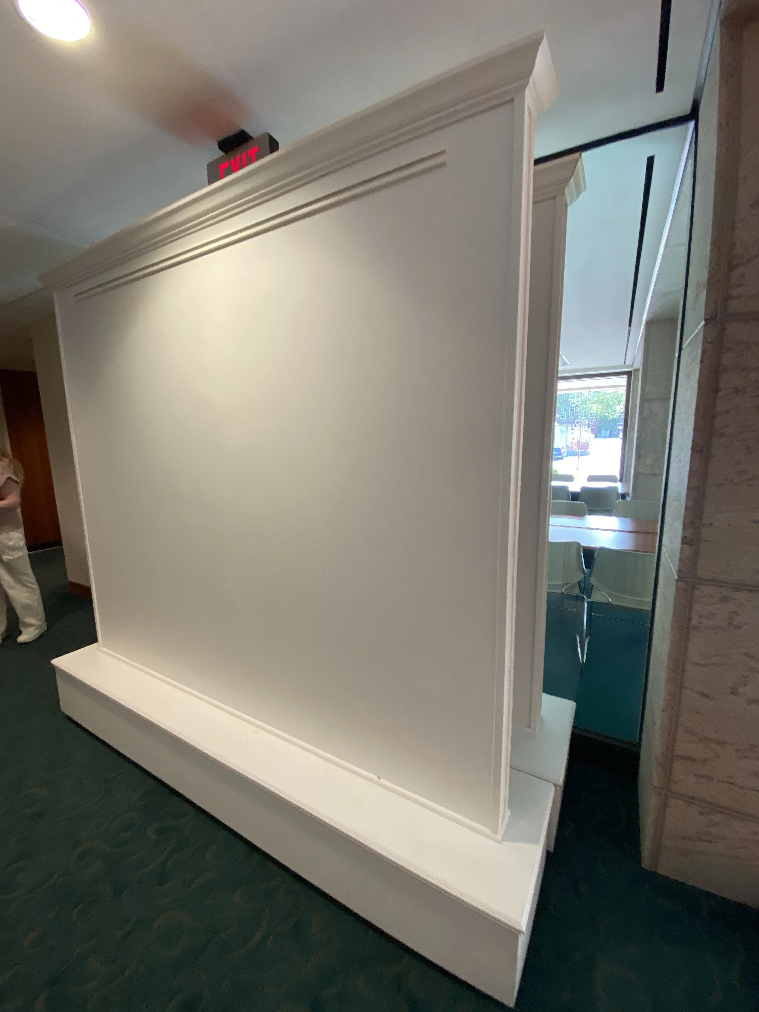 Frame &amp; Trim Fundamentals: Community Gallery Wall 