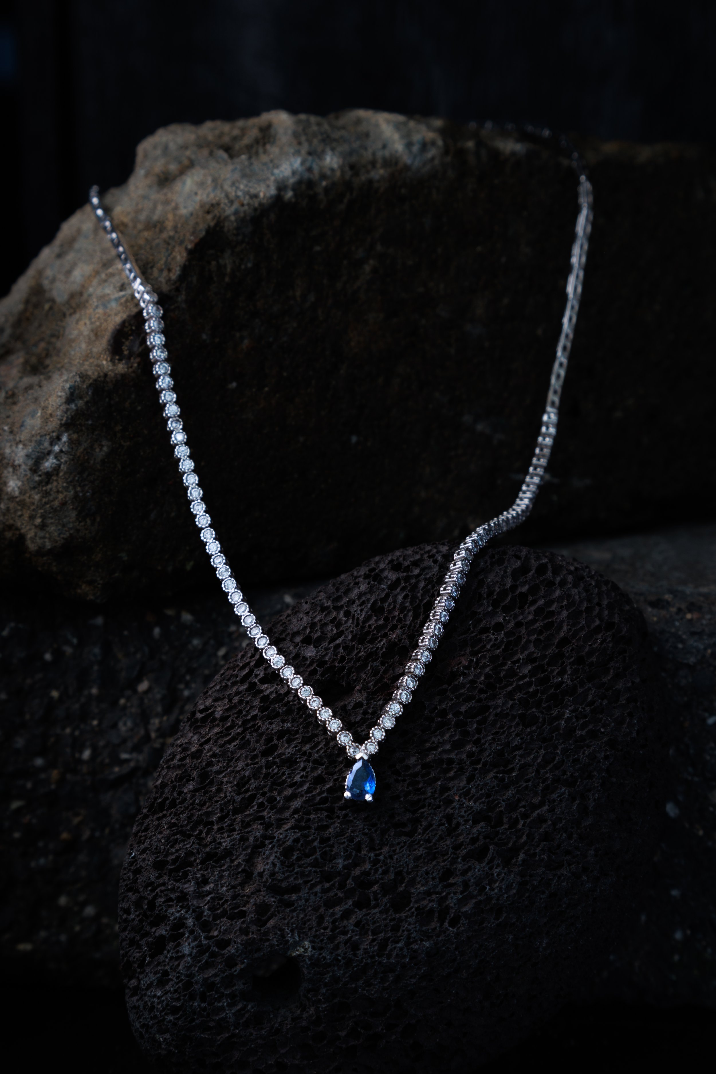 Bleu Nuit Necklace