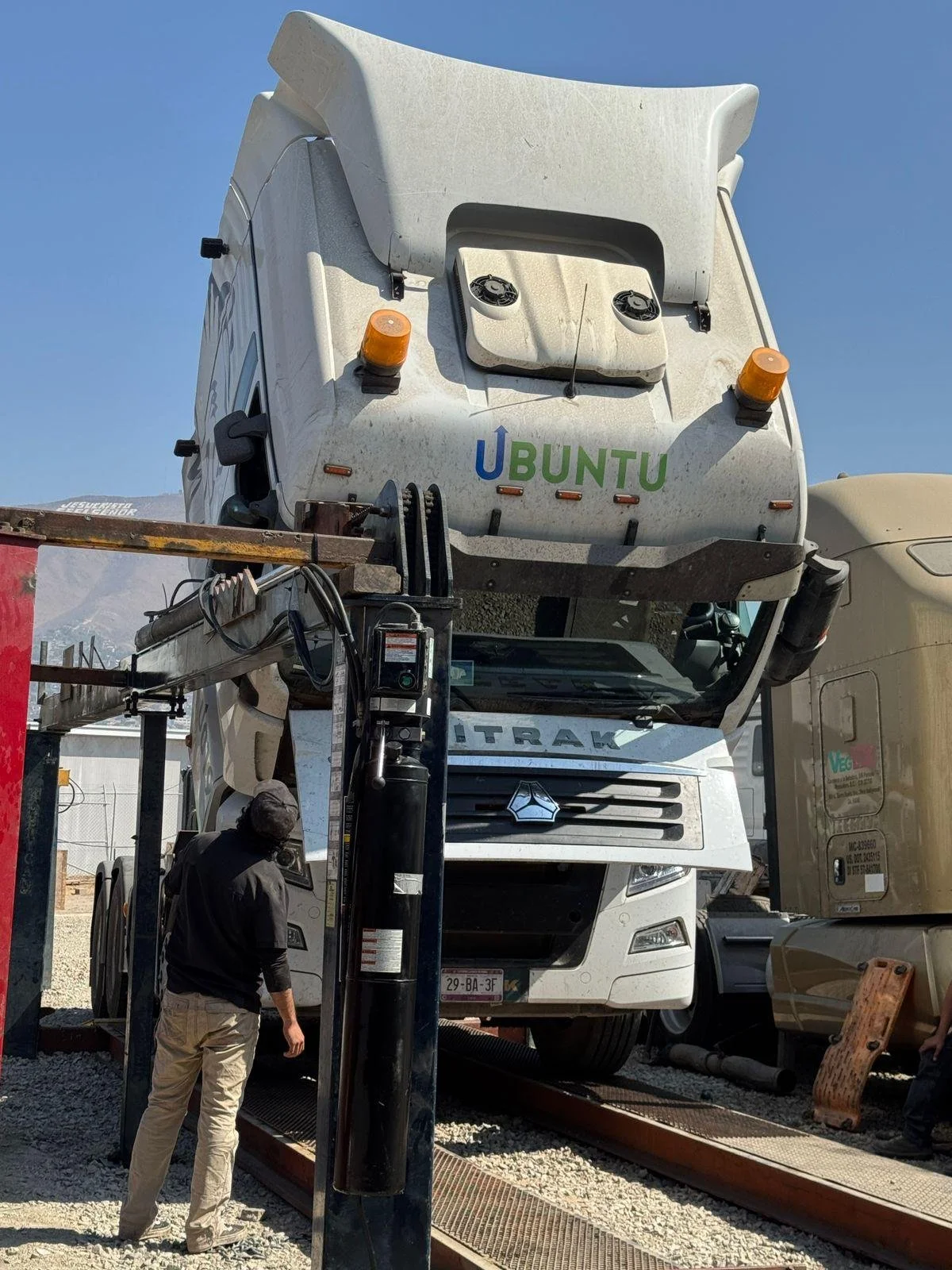 WhatsApp Image 2024-11-19 at 16.03.03 (3).jpeg