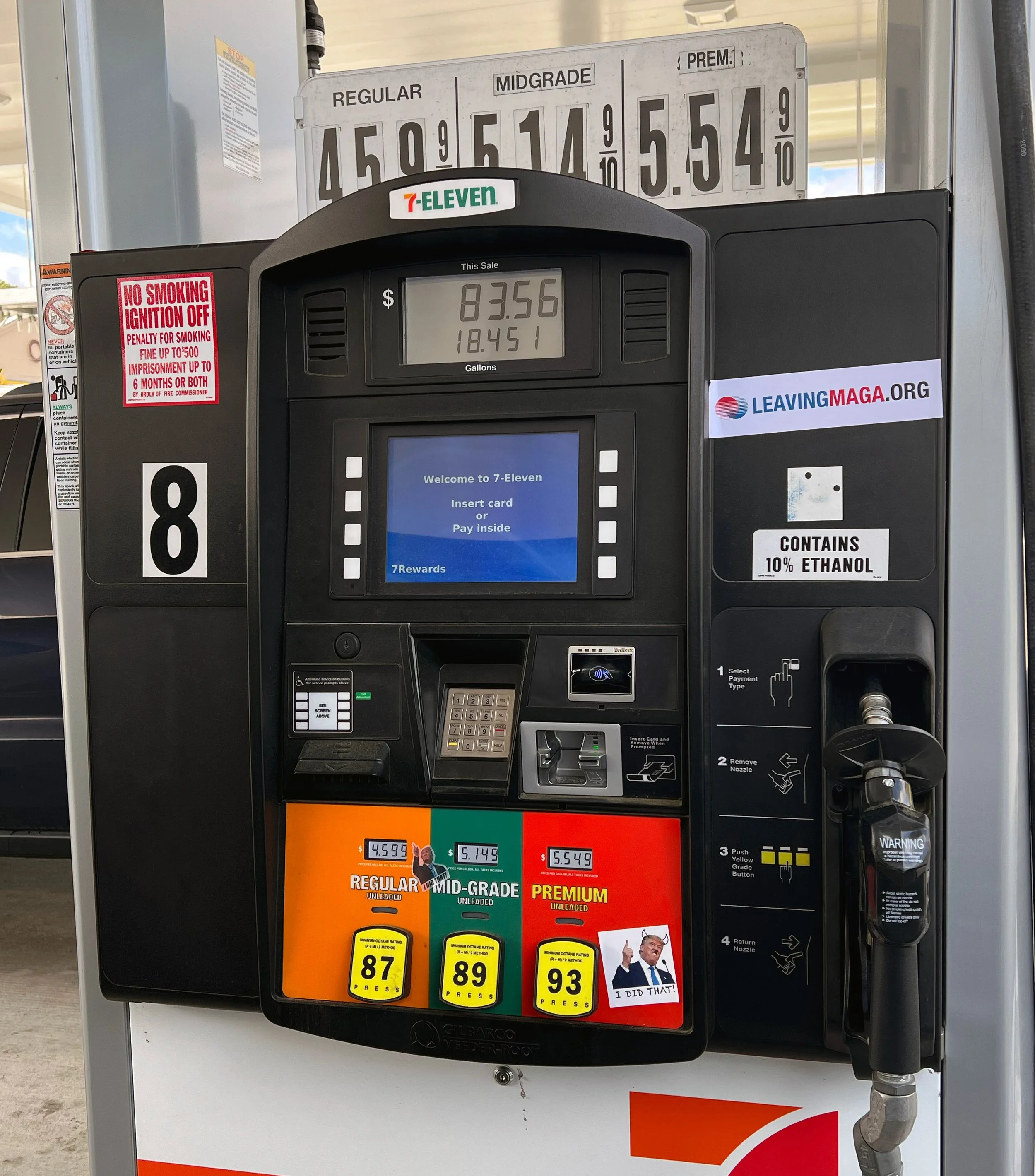 gas pump.jpg