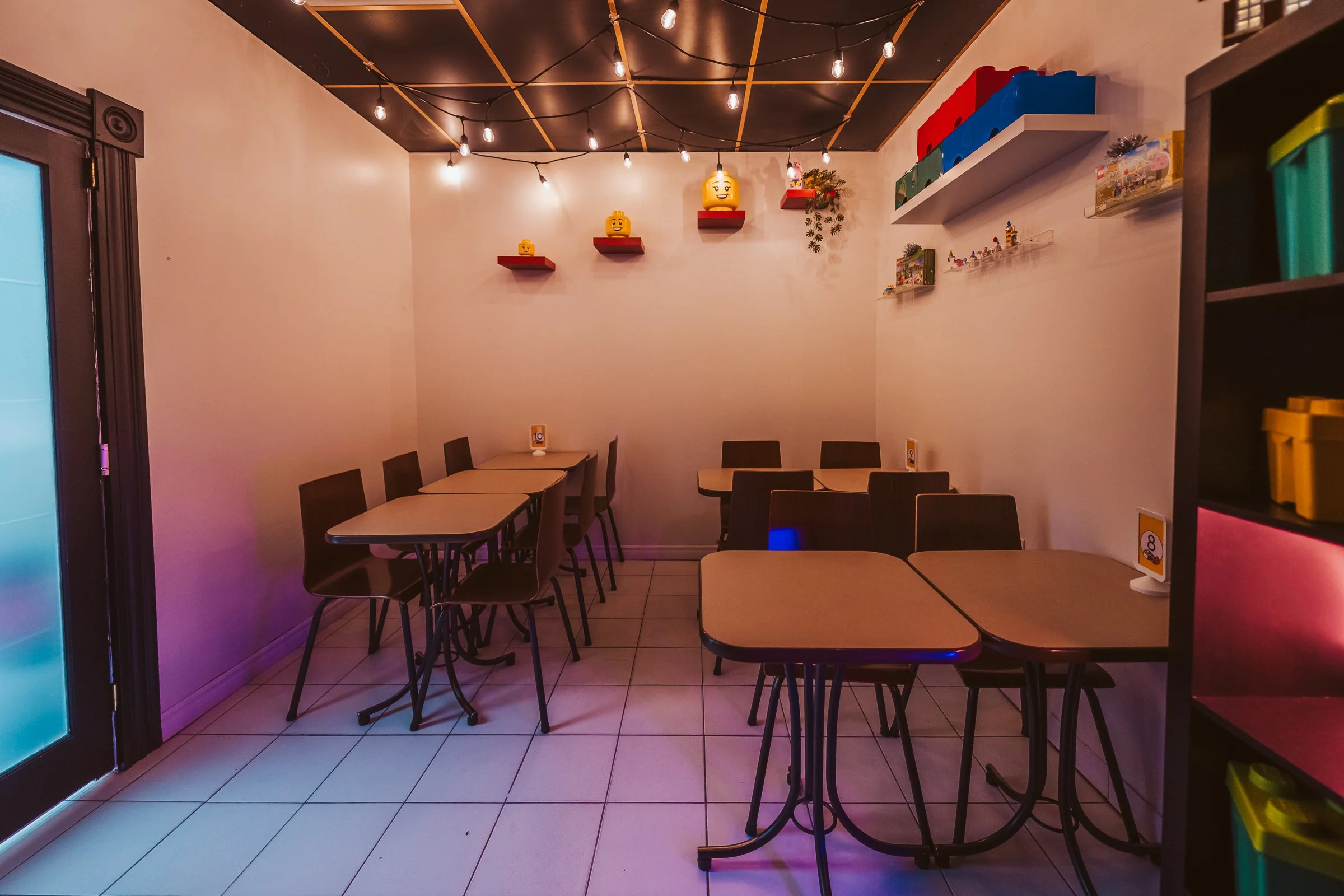 Brik Atypik-8008-Web-2400px.jpg