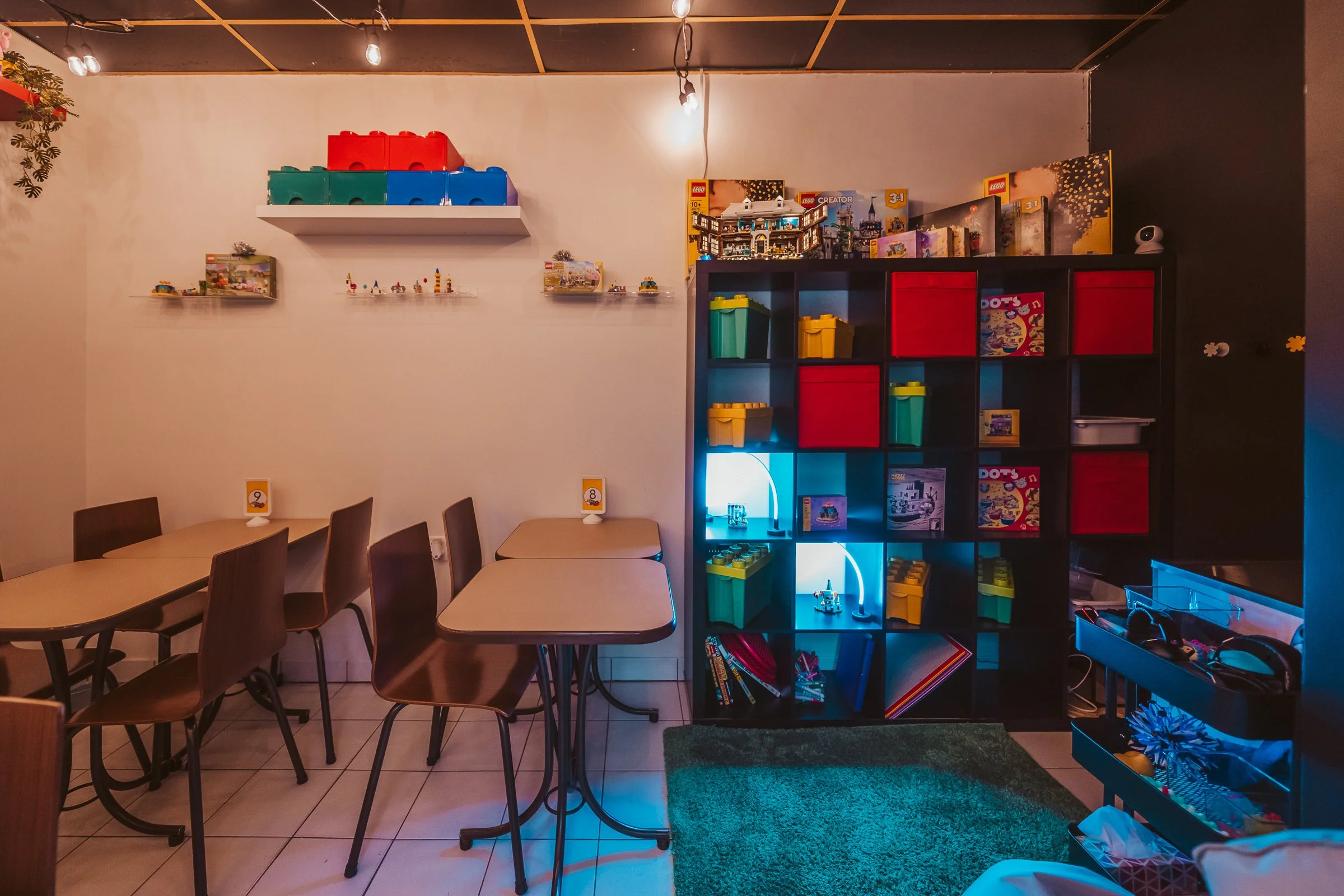 Brik Atypik-8009-Web-2400px.jpg