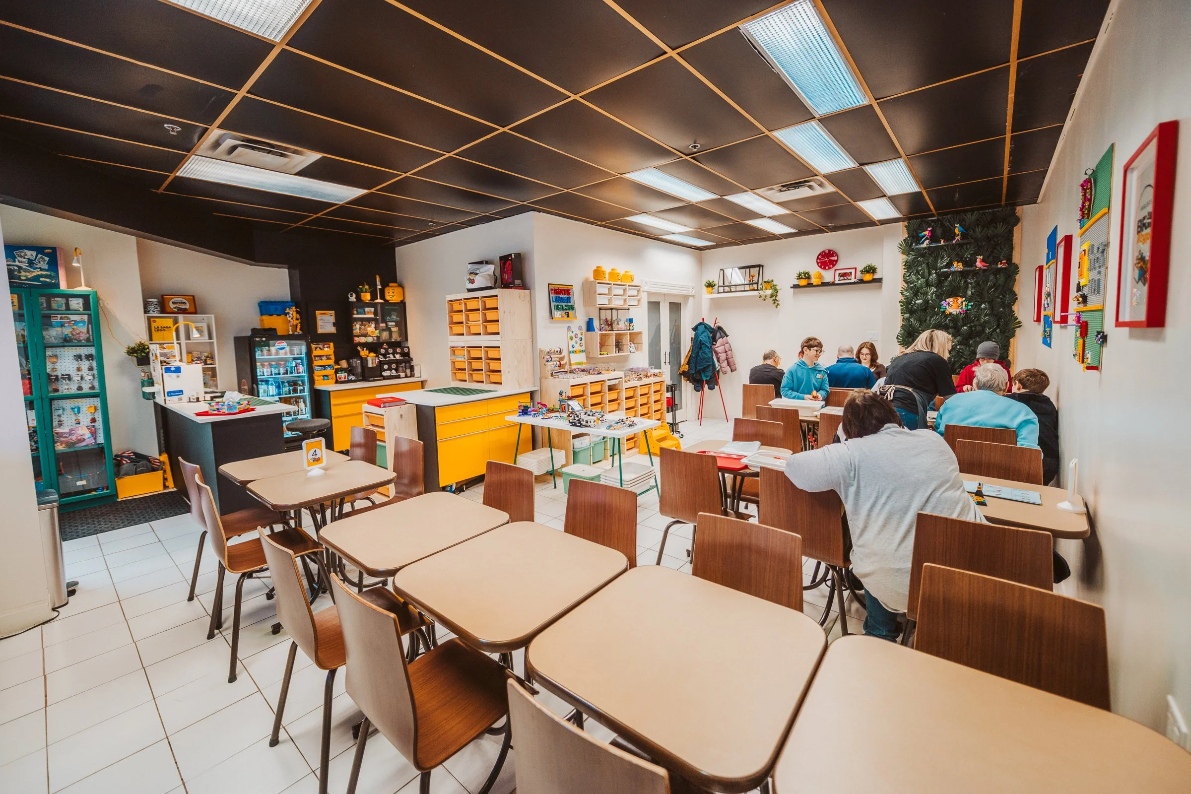 Brik Atypik-7945-Web-2400px.jpg