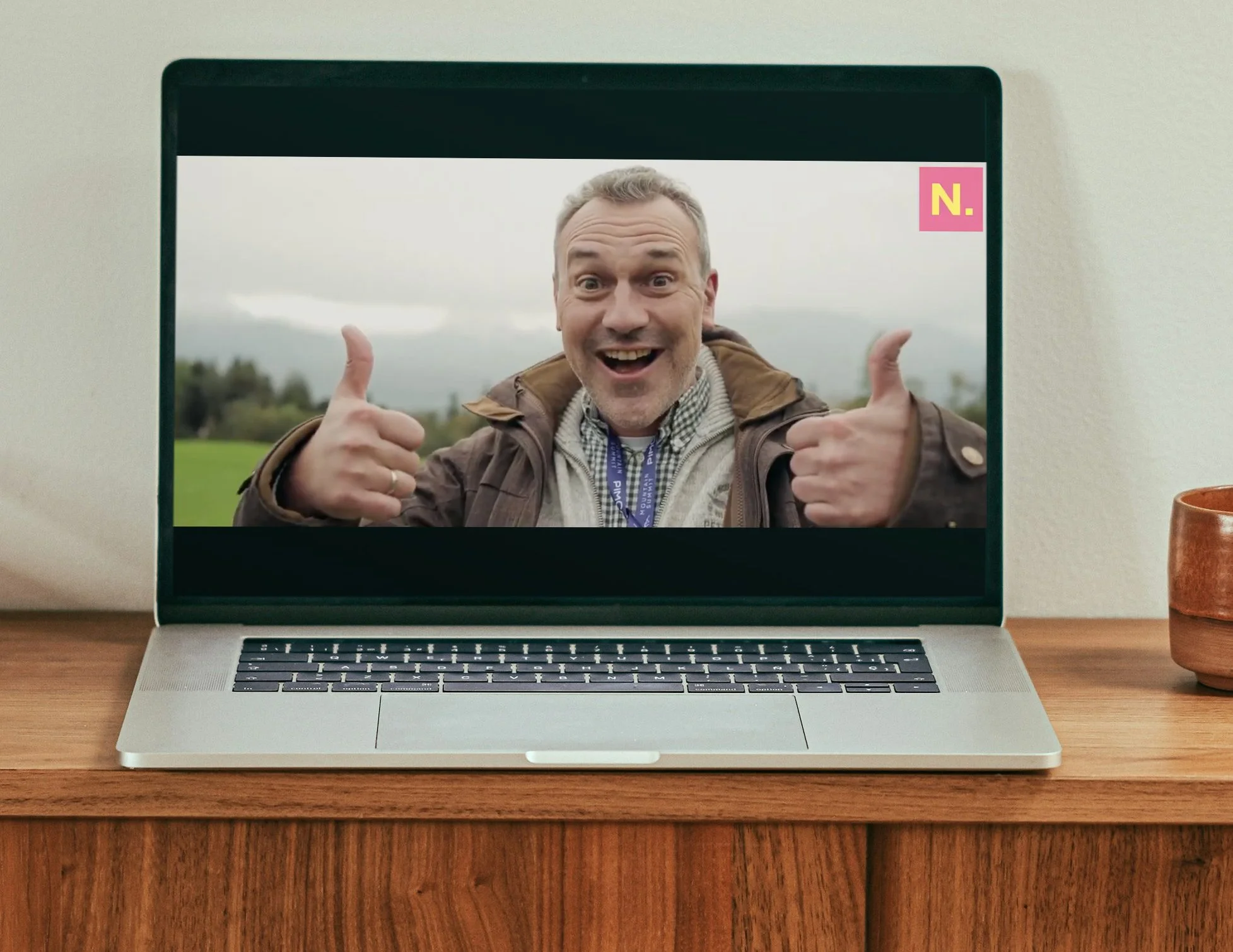 Mockup Aftermovie Unterhehmen - Captured by Andi