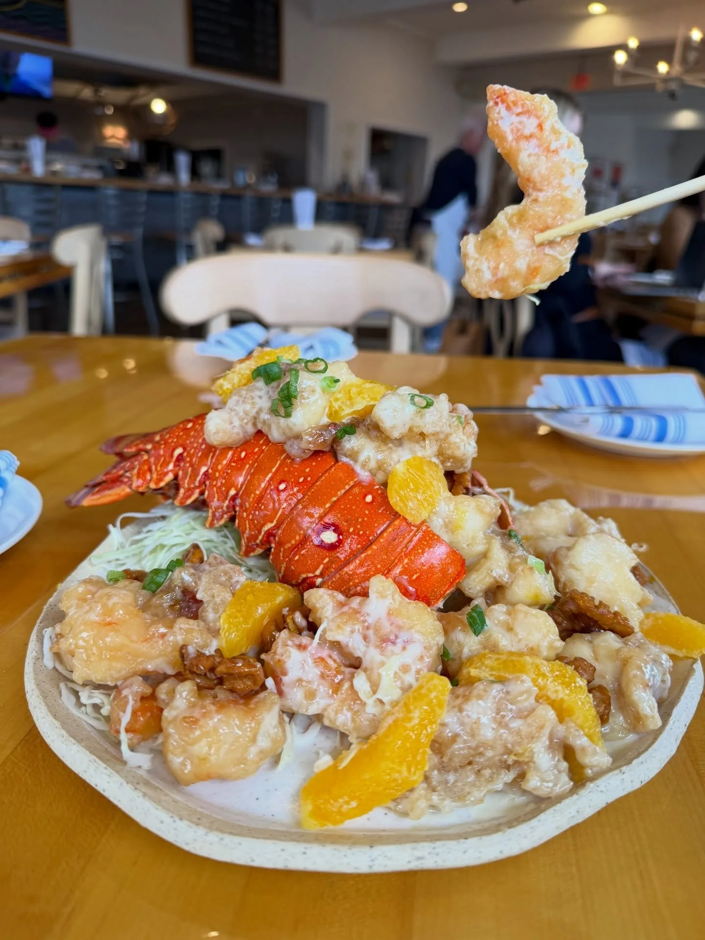 🪭 Happy Lunar New Year 🧧 

🥢 Walnut Jumbo Lobster Tail and Shrimp 🍤