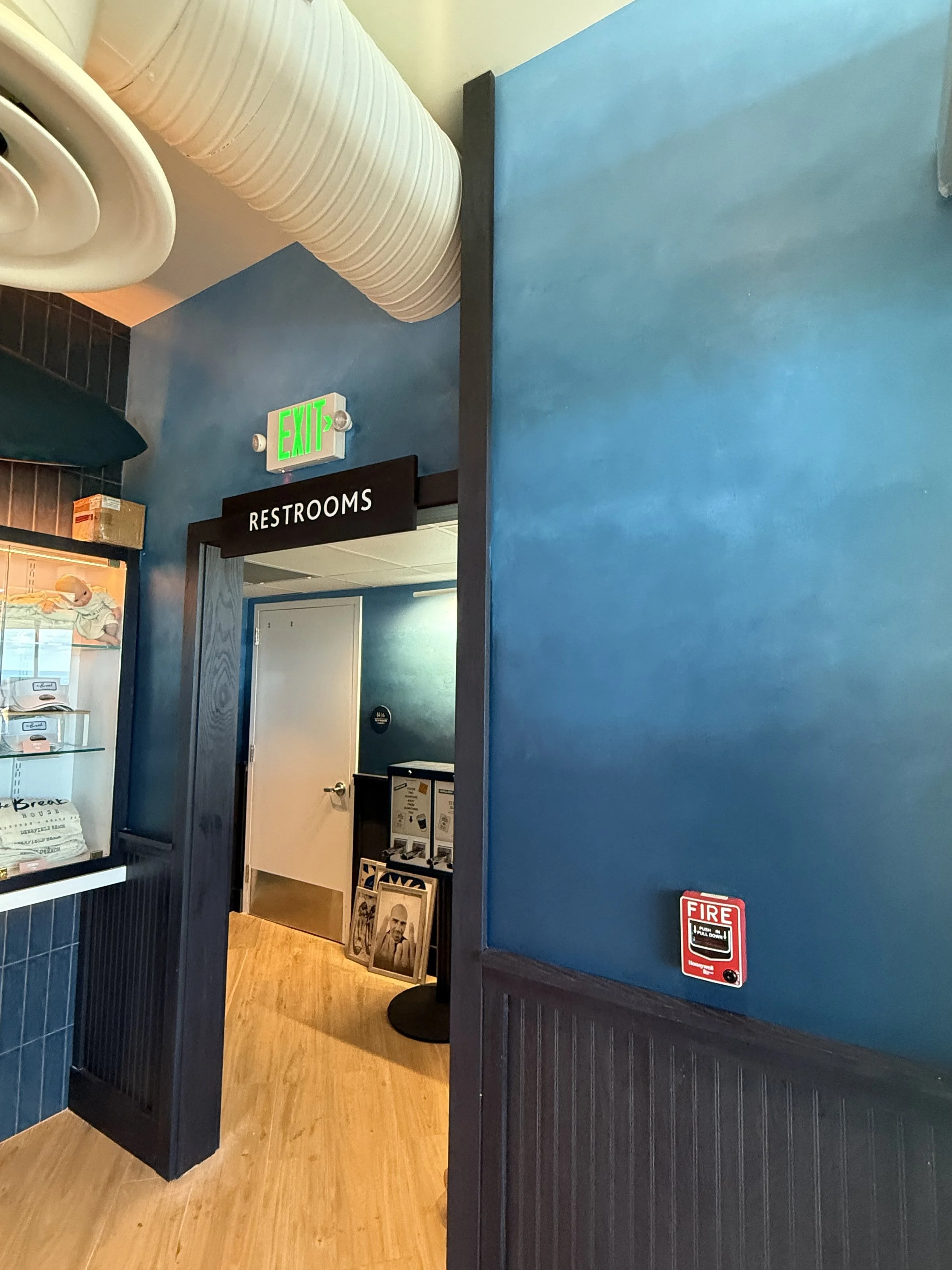 Restaurant wall finish
