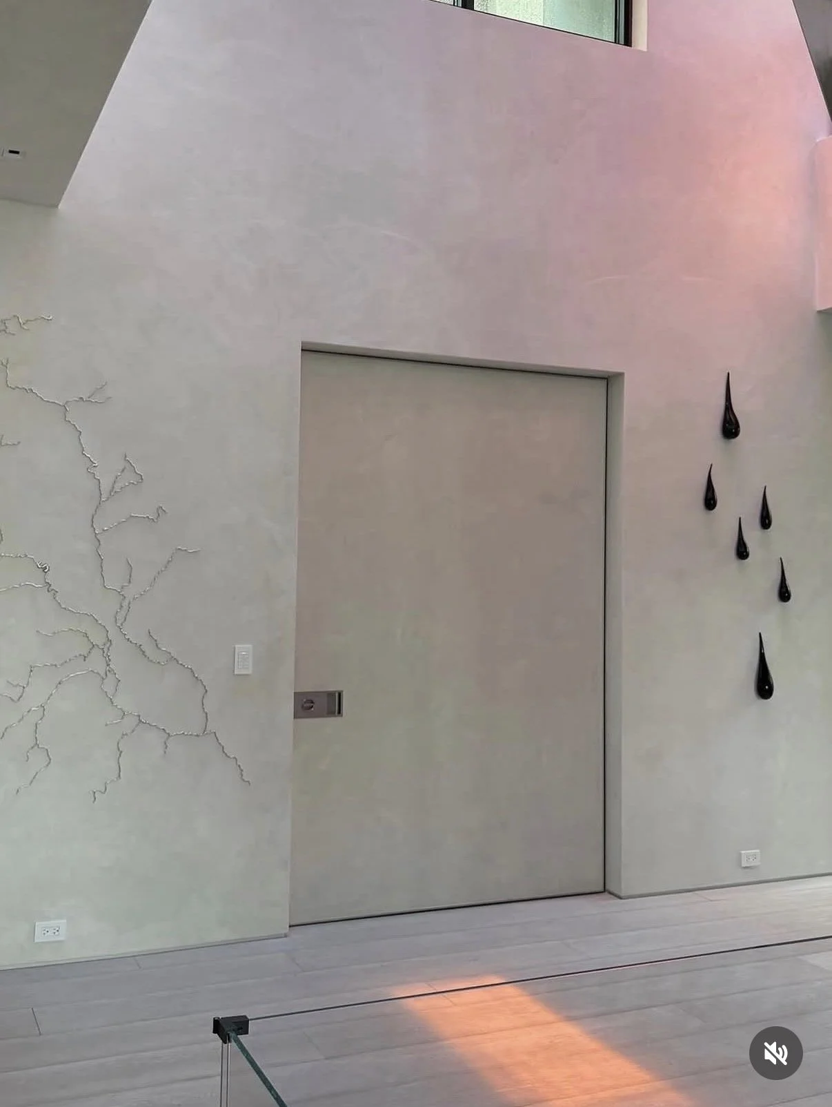 Calce Cruda Lime Plaster wall finish