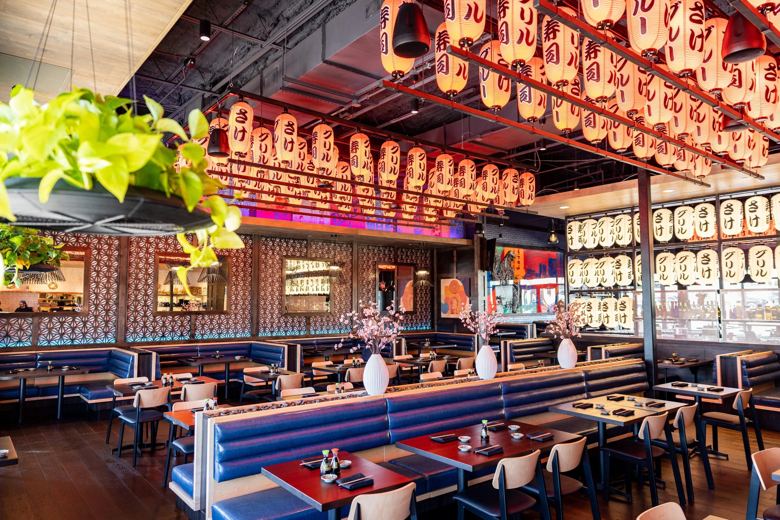 6477b2020fd766fb61885e33_Blue Sushi Summit Alabama -24 (1).jpg