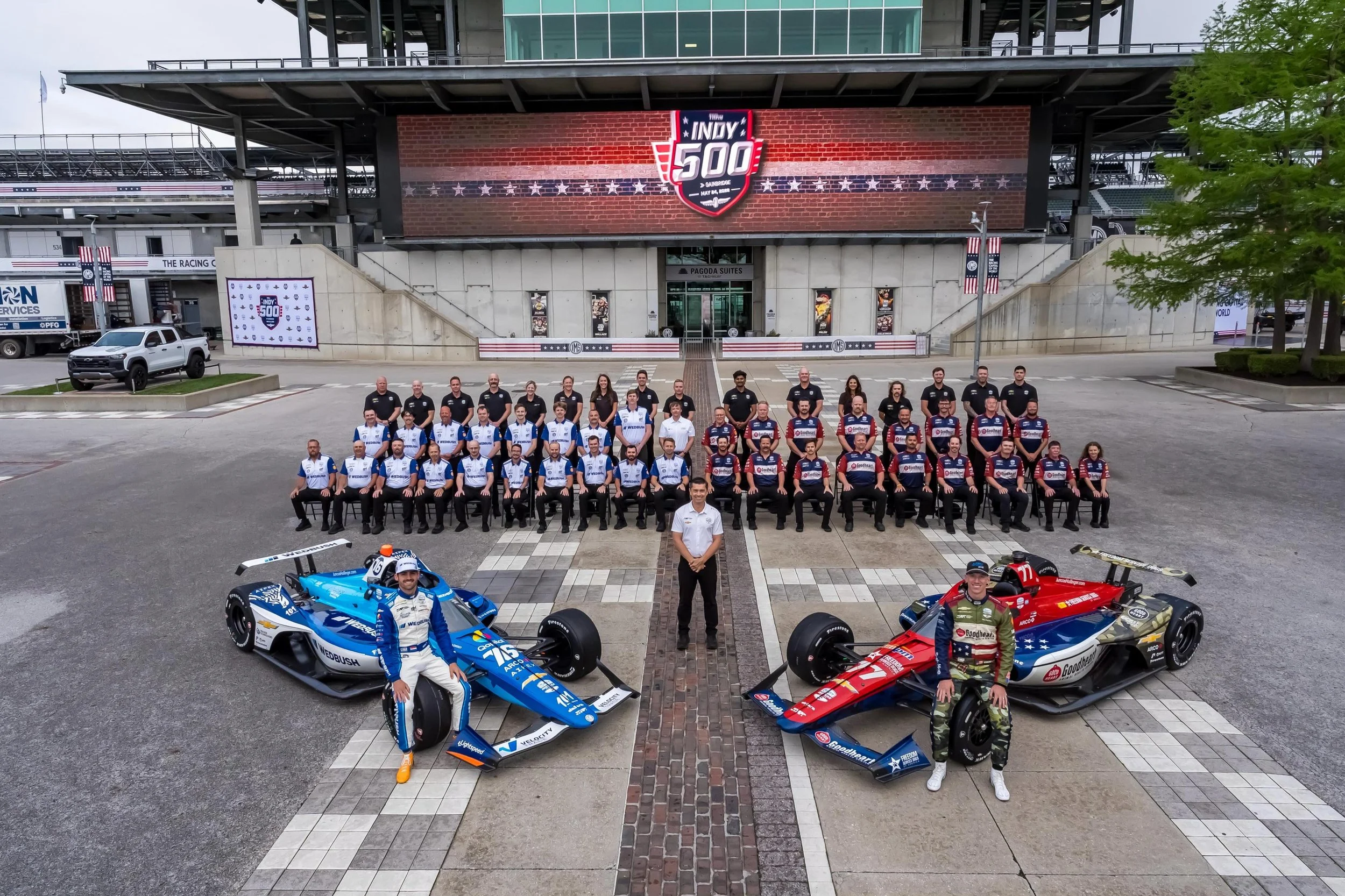 One team, one desire, one goal.

Let&rsquo;s make it happen 👊🏼

#GoJHR #Indy500