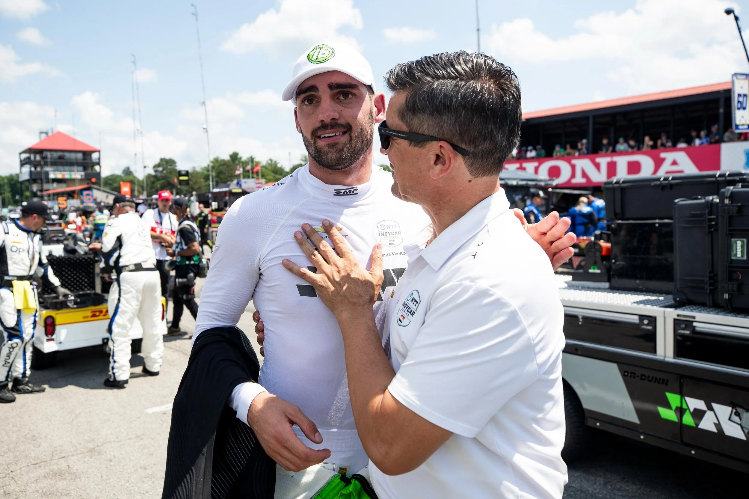 What a Sunday at Mid-Ohio 🙌🏻

Proud of the progress we&rsquo;re making together 💪🏻

#GoJHR #IndyCar #IndyNXT