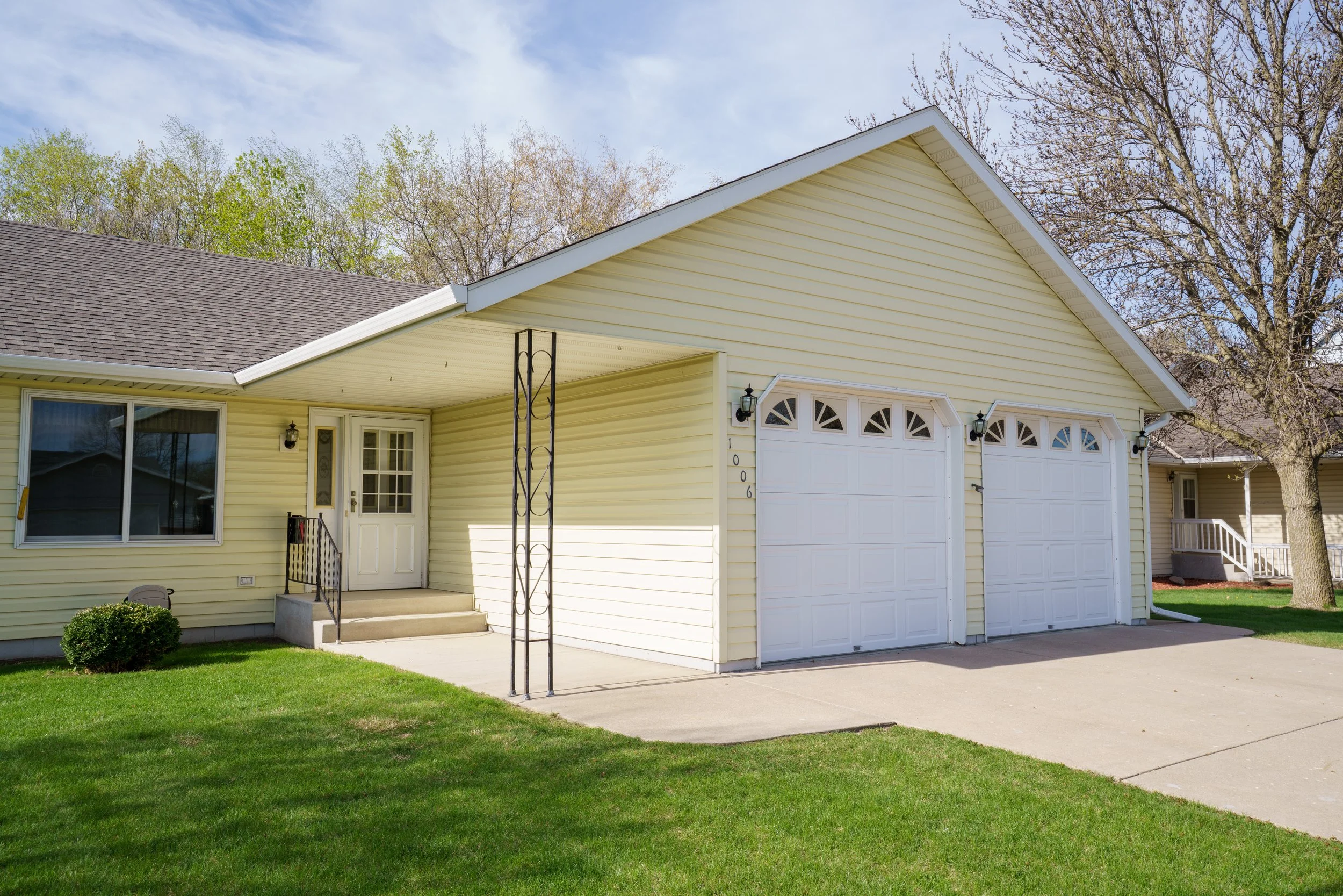 1006 Eighth St S (29 of 79).jpg
