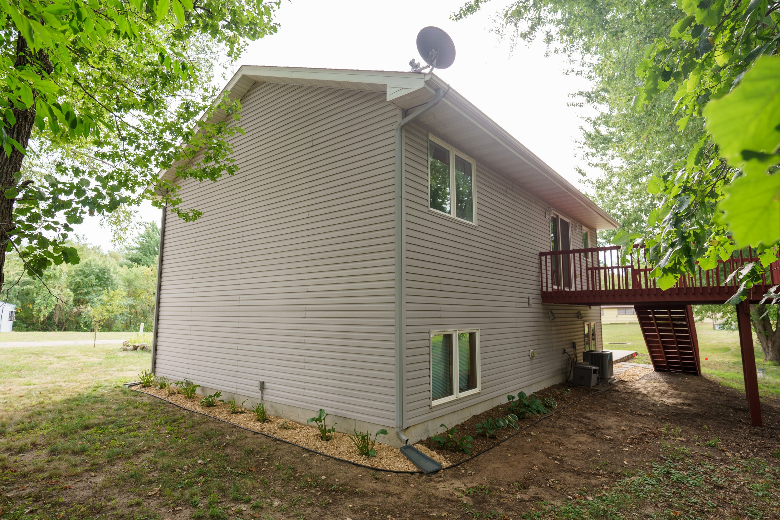 Exterior (16 of 18).jpg
