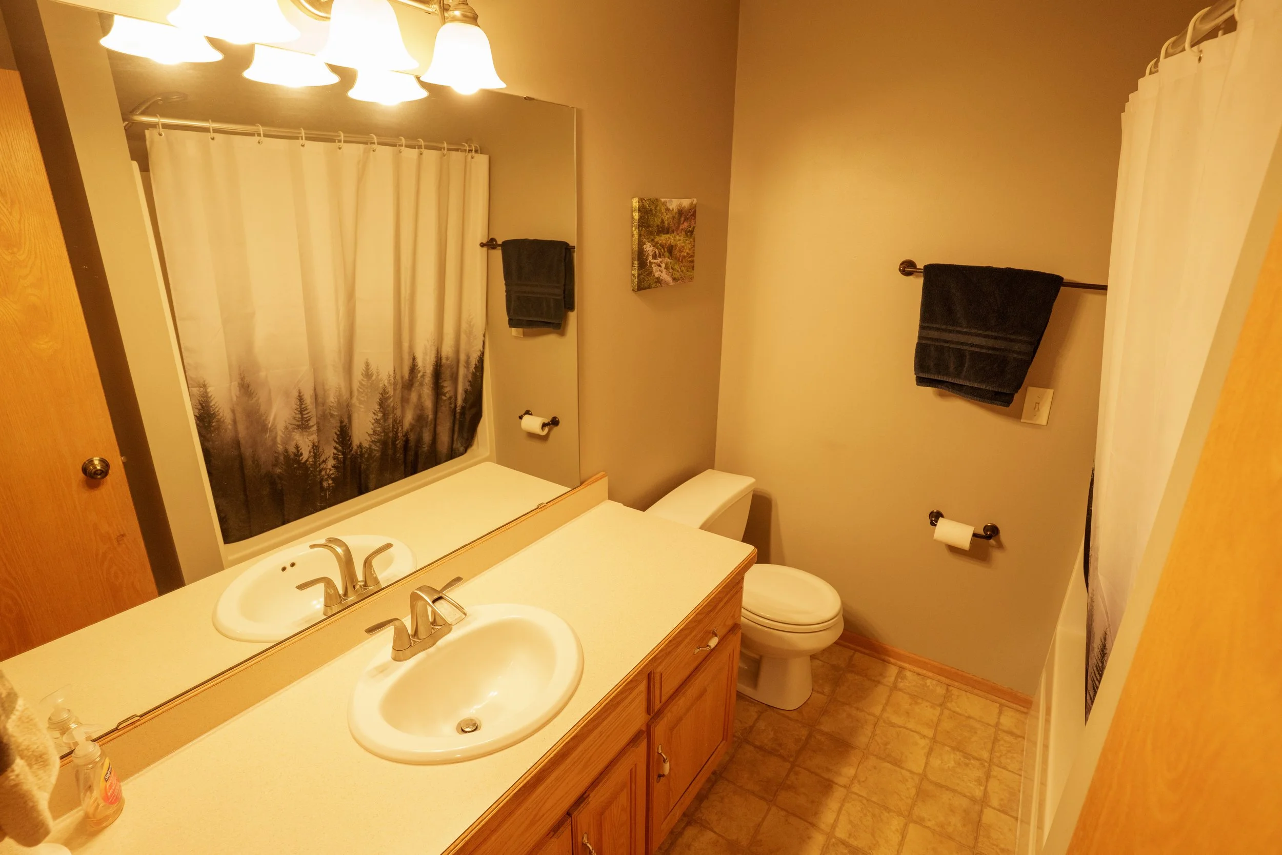 Interior (39 of 53).jpg