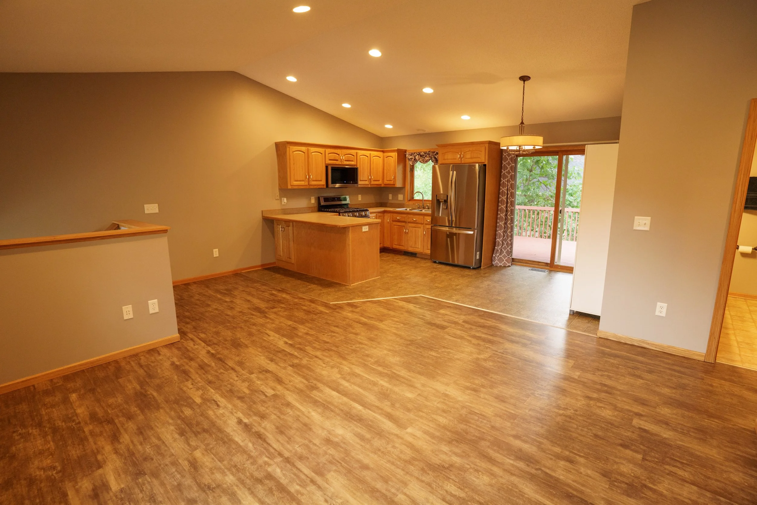 Interior (32 of 53).jpg