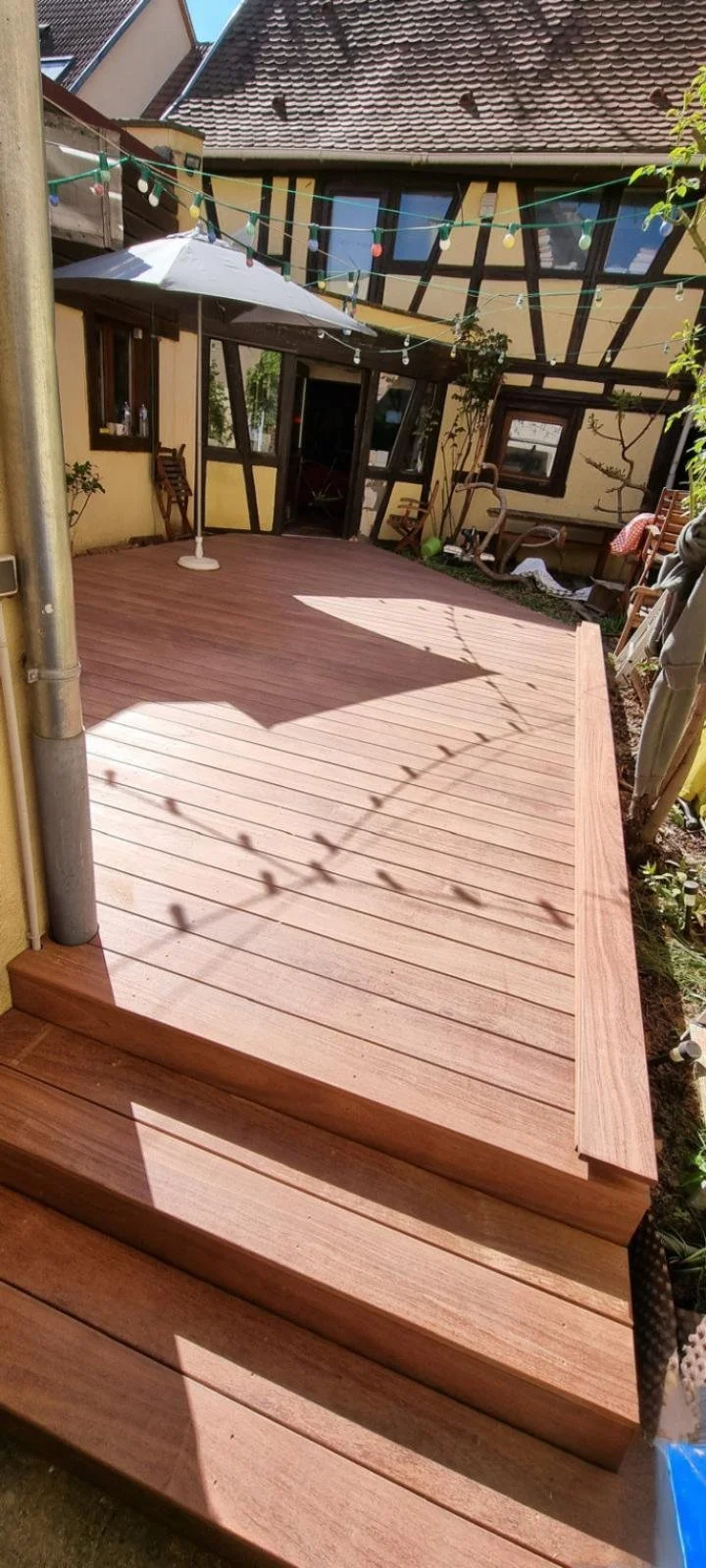 Terrasse en bois posée par Le Loft Signature