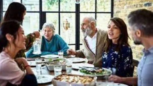 7 Tips for Setting Boundaries With In-Laws&nbsp;Without Causing a Family Feud