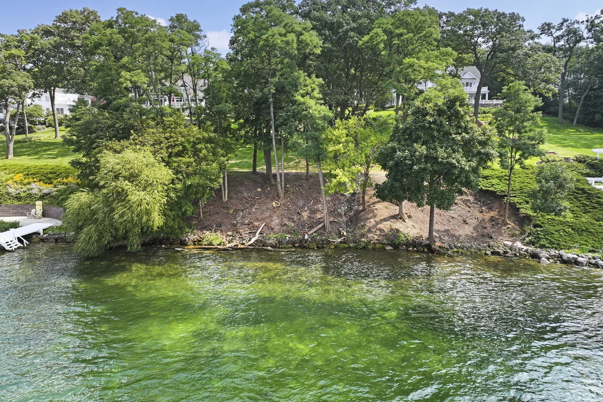 3-web-or-mls-630 S Lake Shore Dr, Lake Geneva, WI - 3.jpg