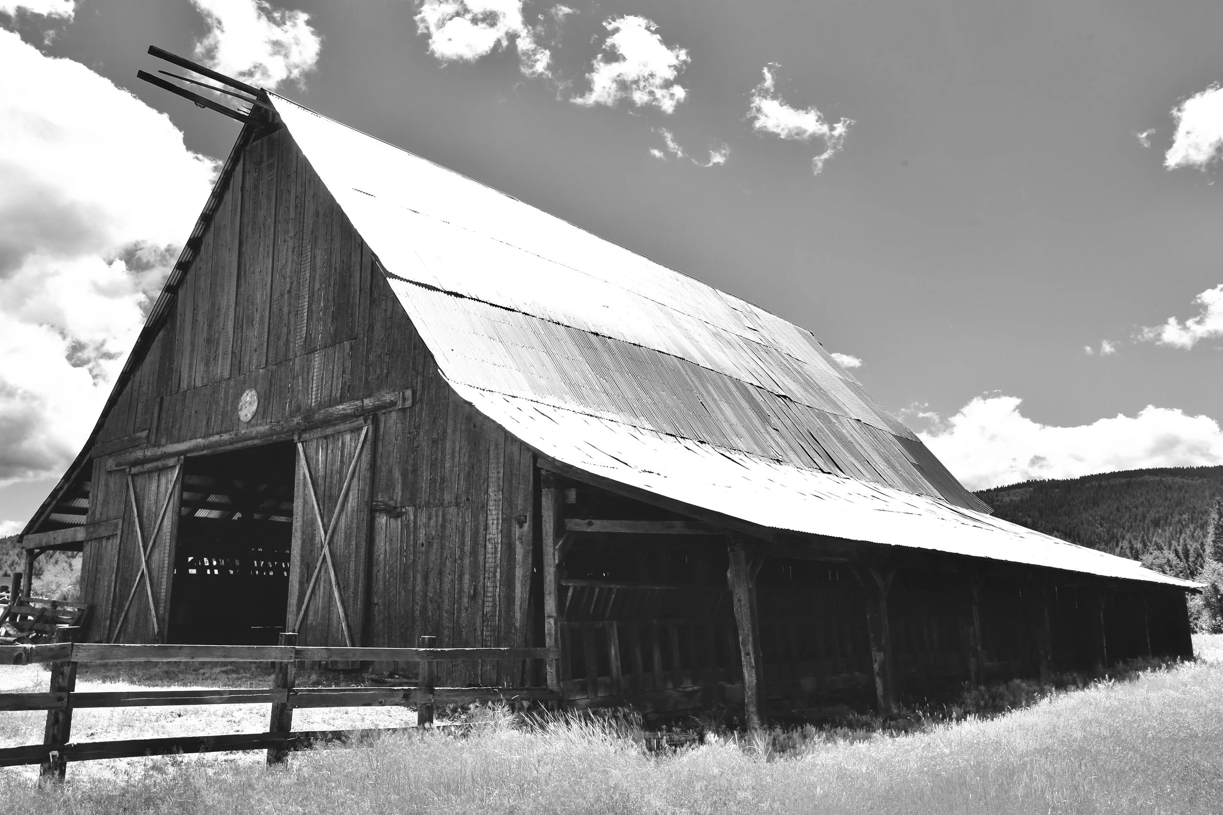 B&W Hay Barn