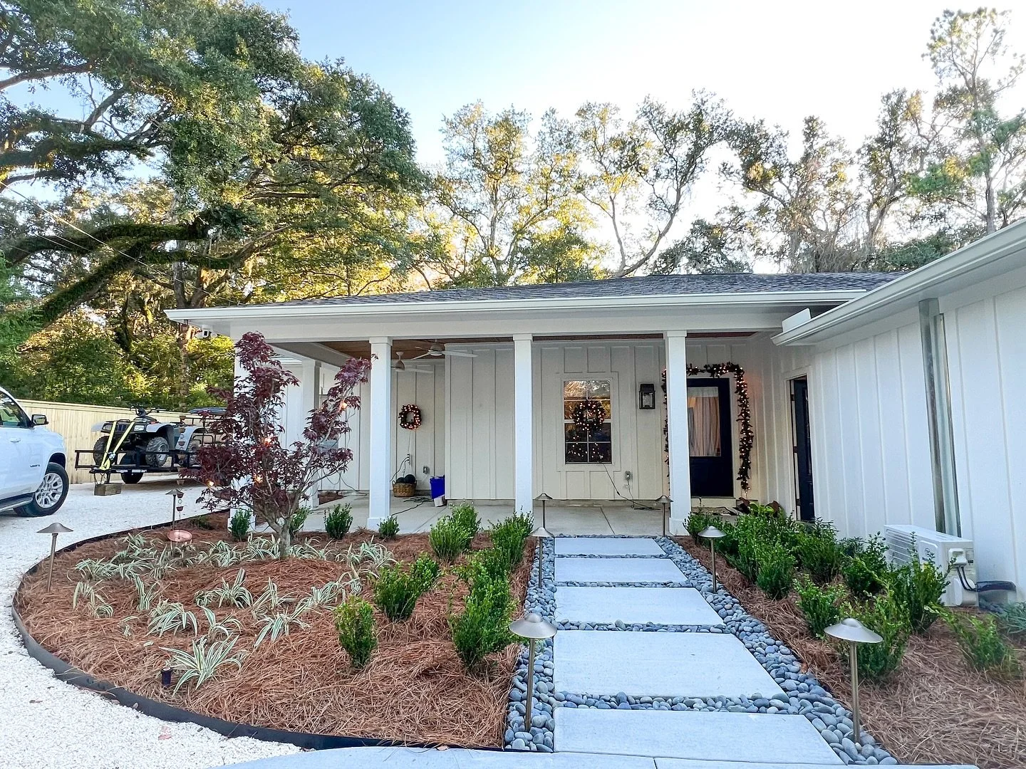 blue heron hardscape walkway and driveway.jpg
