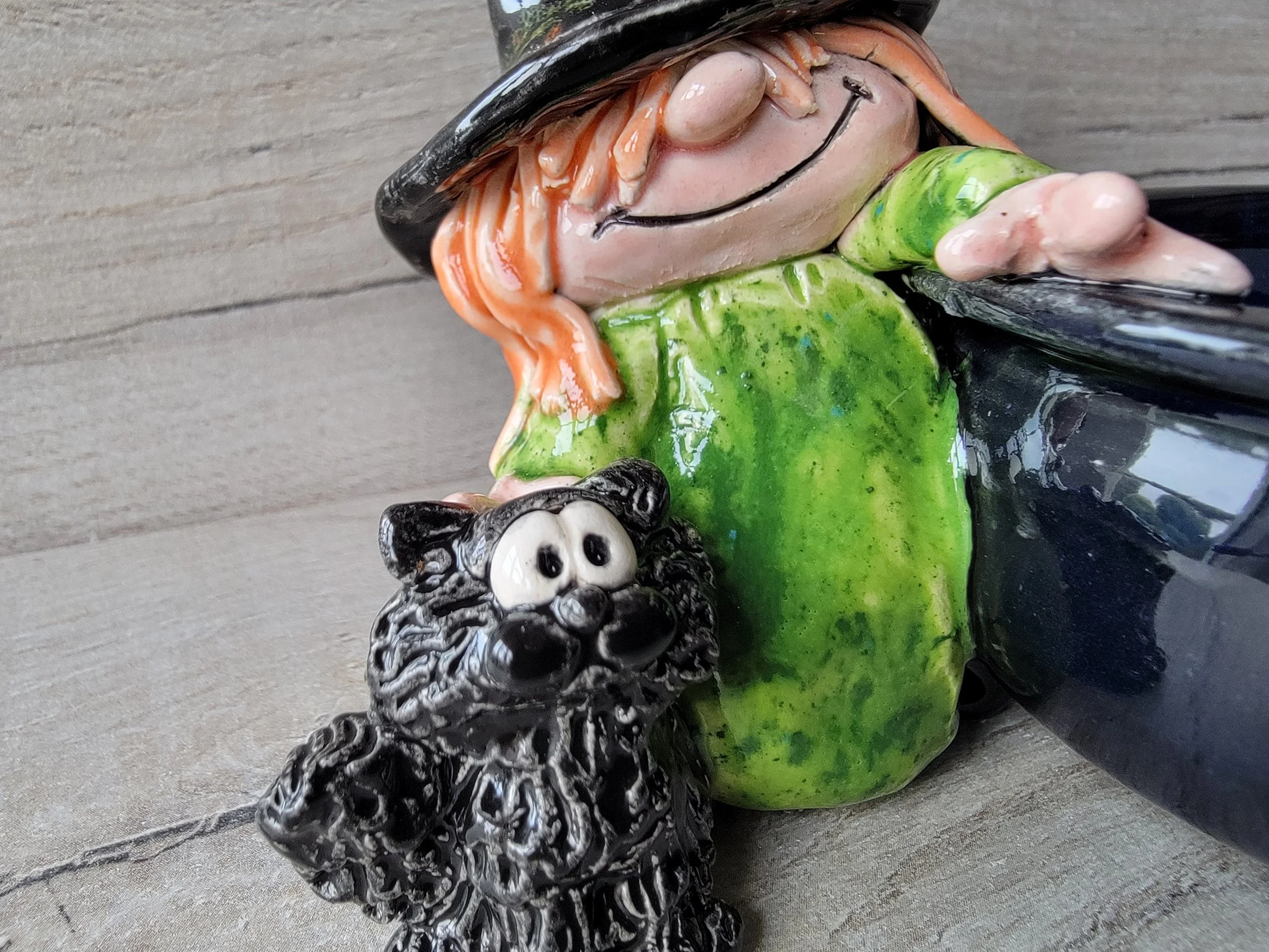 Witch and Cauldron. Flora