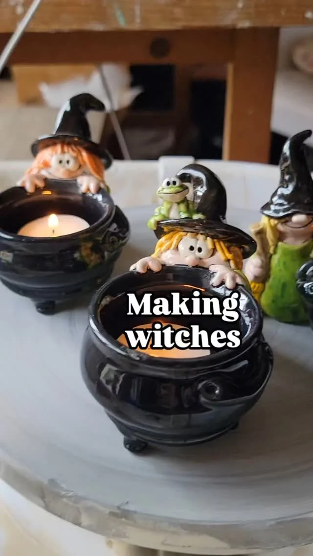 Morning folks
The first three of my witches and cauldrons came out of the kiln yesterday.
I'm over the moon! I wasn't sure what the cauldrons would look like glazed. But that black is fantastic. It's not pure black, it has swirls of blue which ma