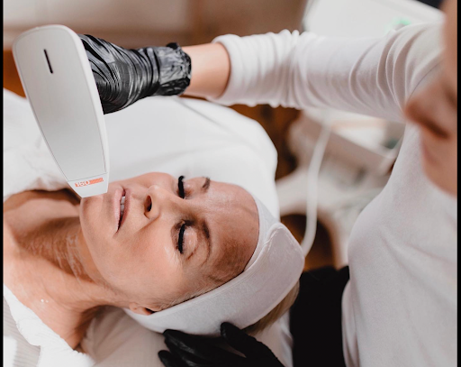 Non-Surgical Facelift: Why Venus Viva &amp; Ultraformer MPT Tauranga Deliver ResultsIntro