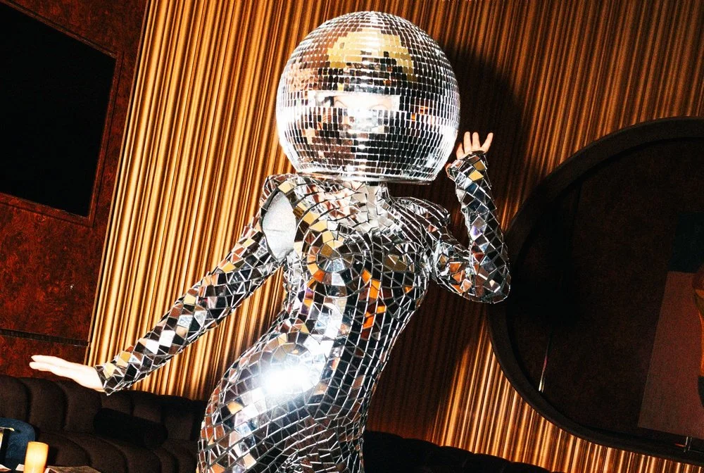 The Cosmopolitan’s Reimagined CliQue Bar &amp; Lounge Ignites with a New Disco-Driven Party