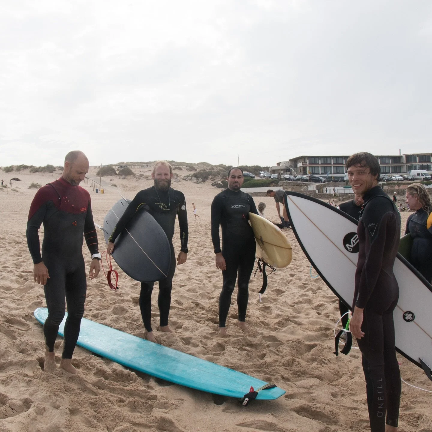 Throwback to our first Surfpreneurs meetup in  Lisbon 2016🥳 It was such a blast meeting amazing members, sharing ideas, making new friends, and of course sneaking in some waves together 🏄&zwj;♂️💡

Community, surf, and entrepreneurship &mdash; that