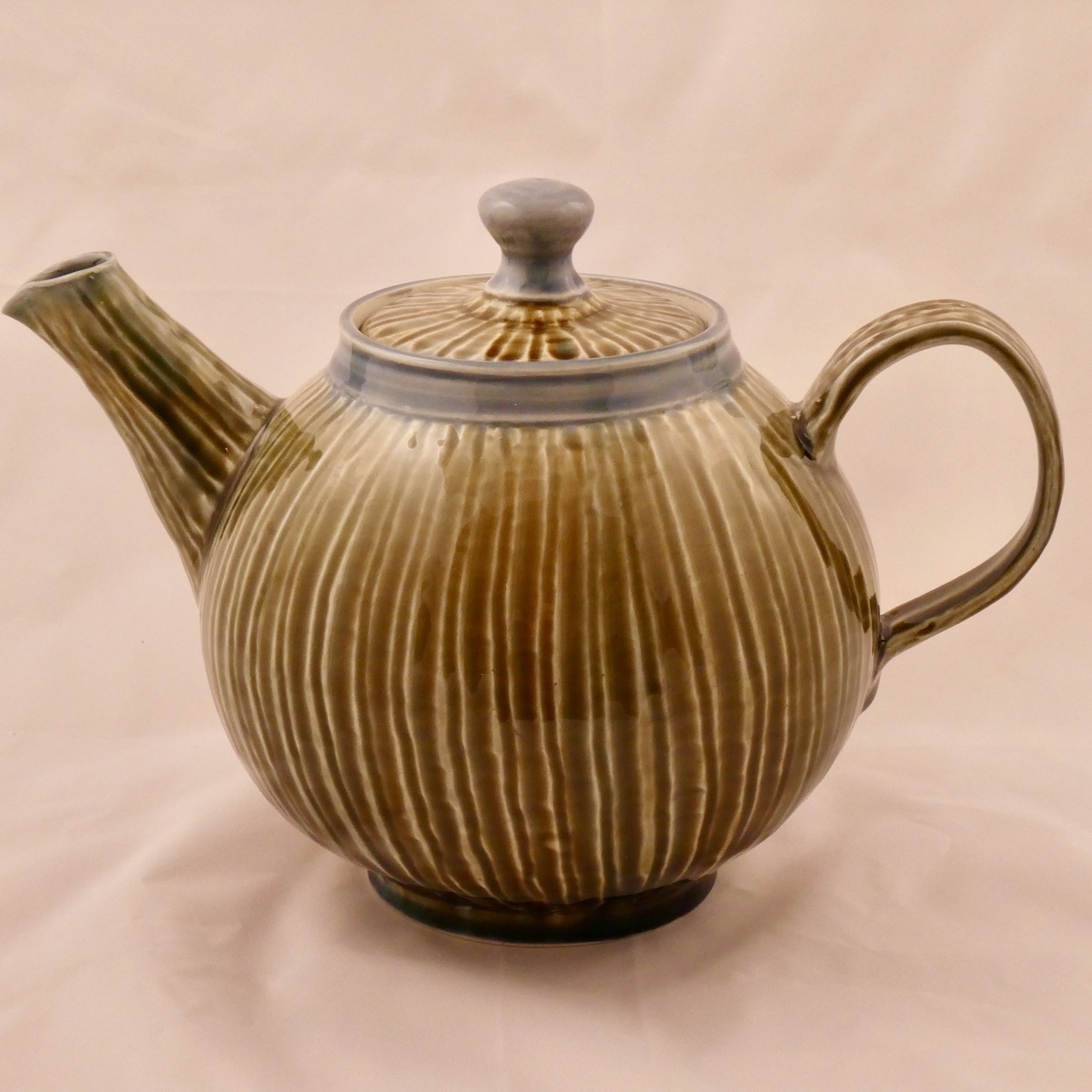 Seagrass Teapot.jpeg