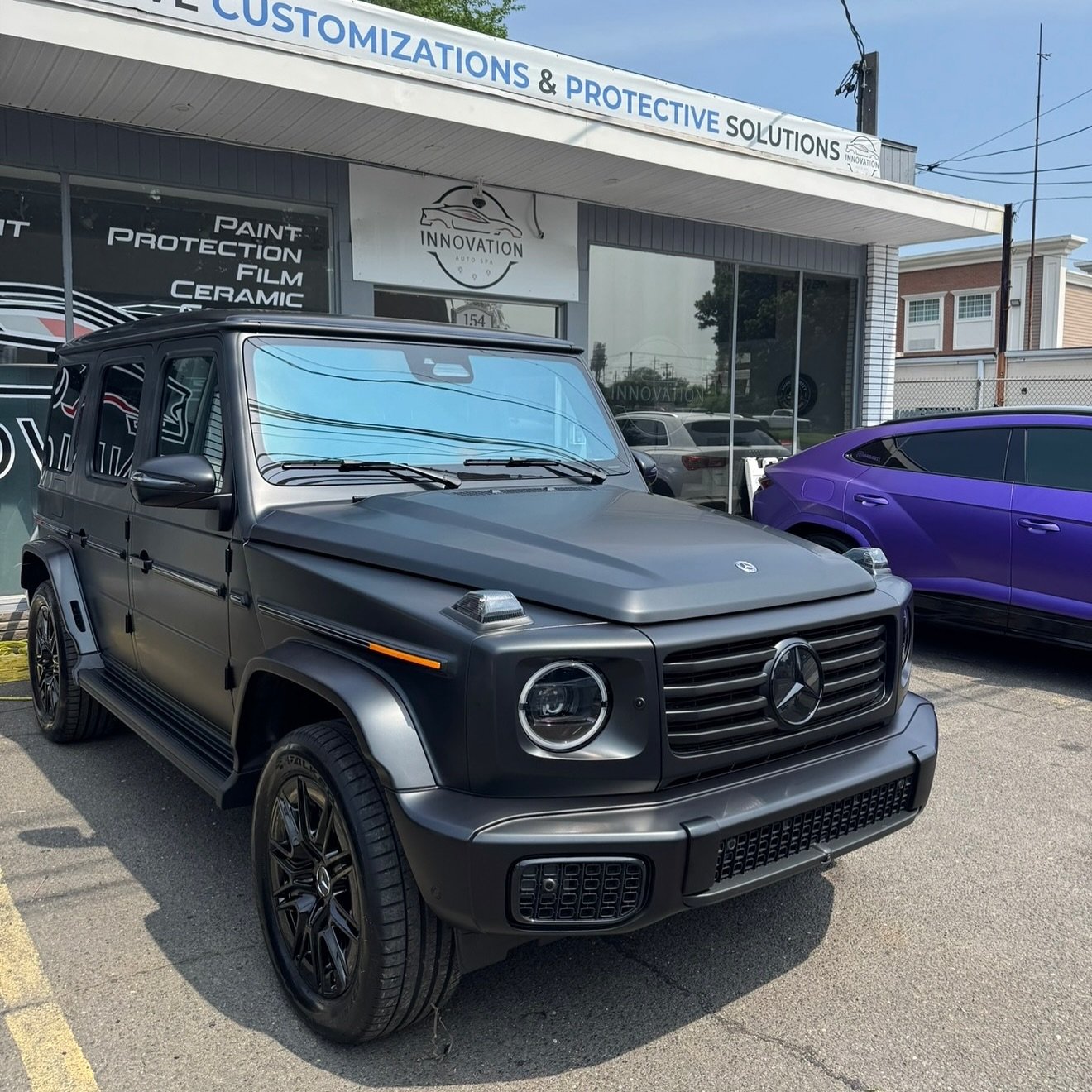 2025 G63 in full stealth mode 🖤
We wrapped this monster in matte paint protection film — same factory gloss paint, now fully protected with a smooth satin finish.
🚘 Matte PPF | Ceramic Coating | Detailing
📍 Fairfield, CT
🔗 www.innovationau
