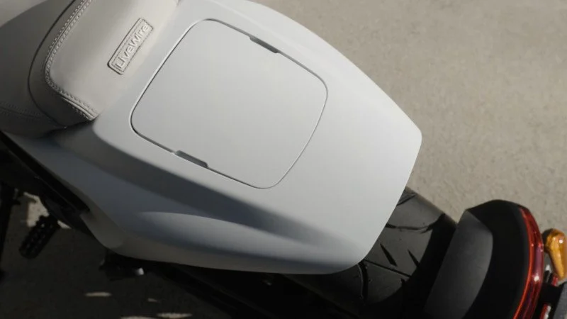 home_media_04.jpg
