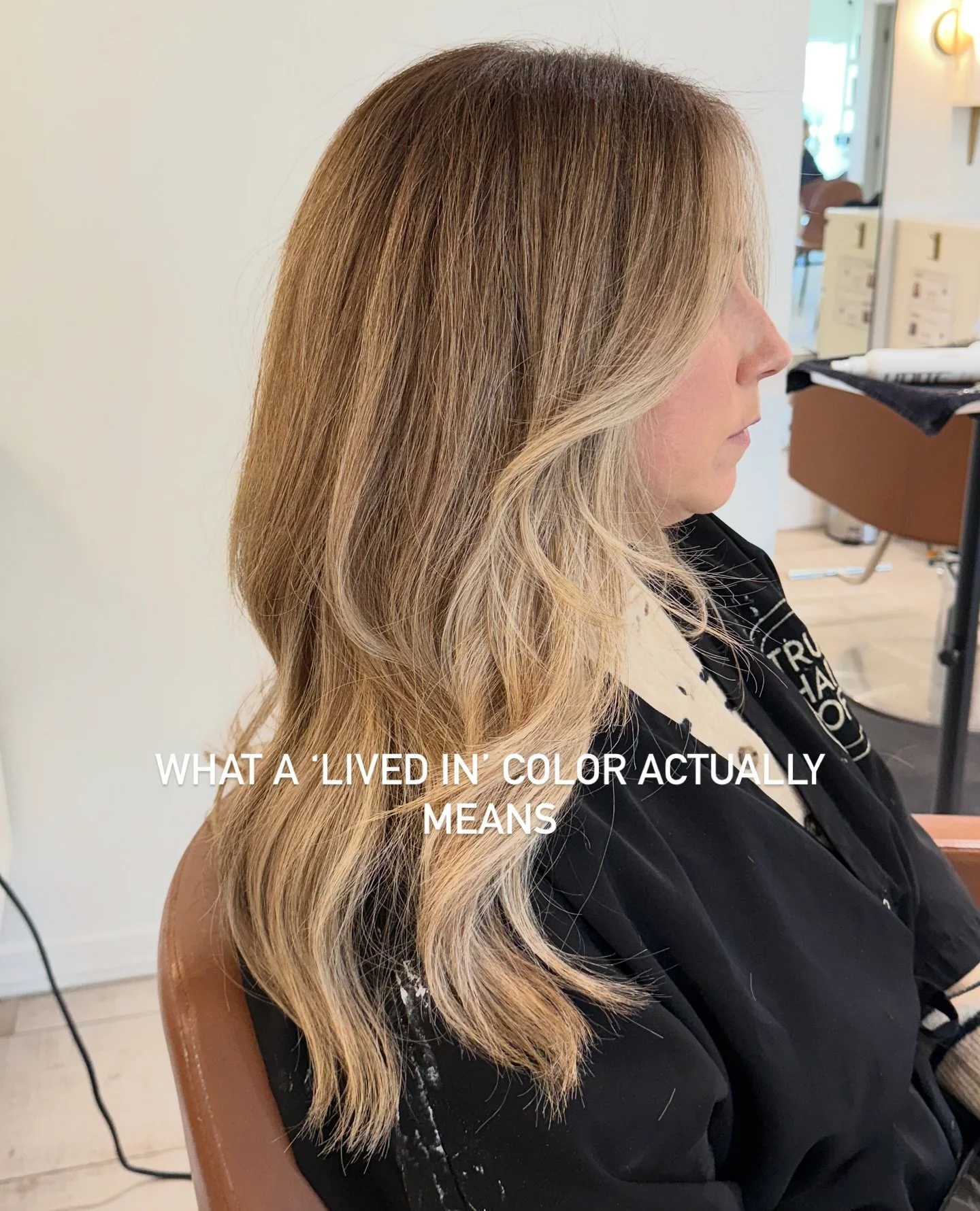 &ldquo;Lived-in&rdquo; doesn&rsquo;t mean &ldquo;low effort&rdquo;, it means low maintenance

It&rsquo;s a blend of your natural color + soft highlights or balayage that grows out seamlessly 

Perfect for:
+ Busy schedules
+ Travelers
+ Anyone who lo