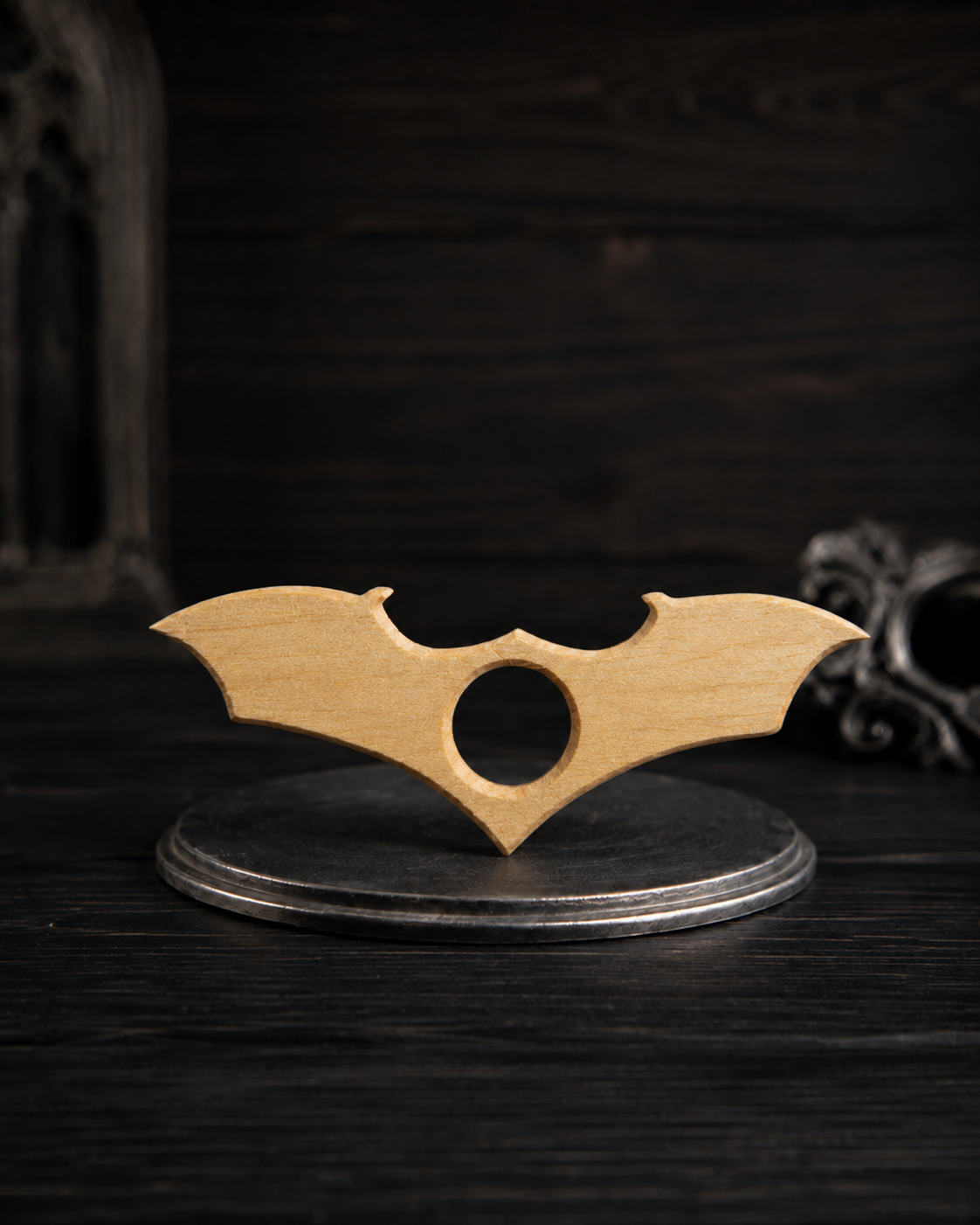 Light Batwing Bookring.png