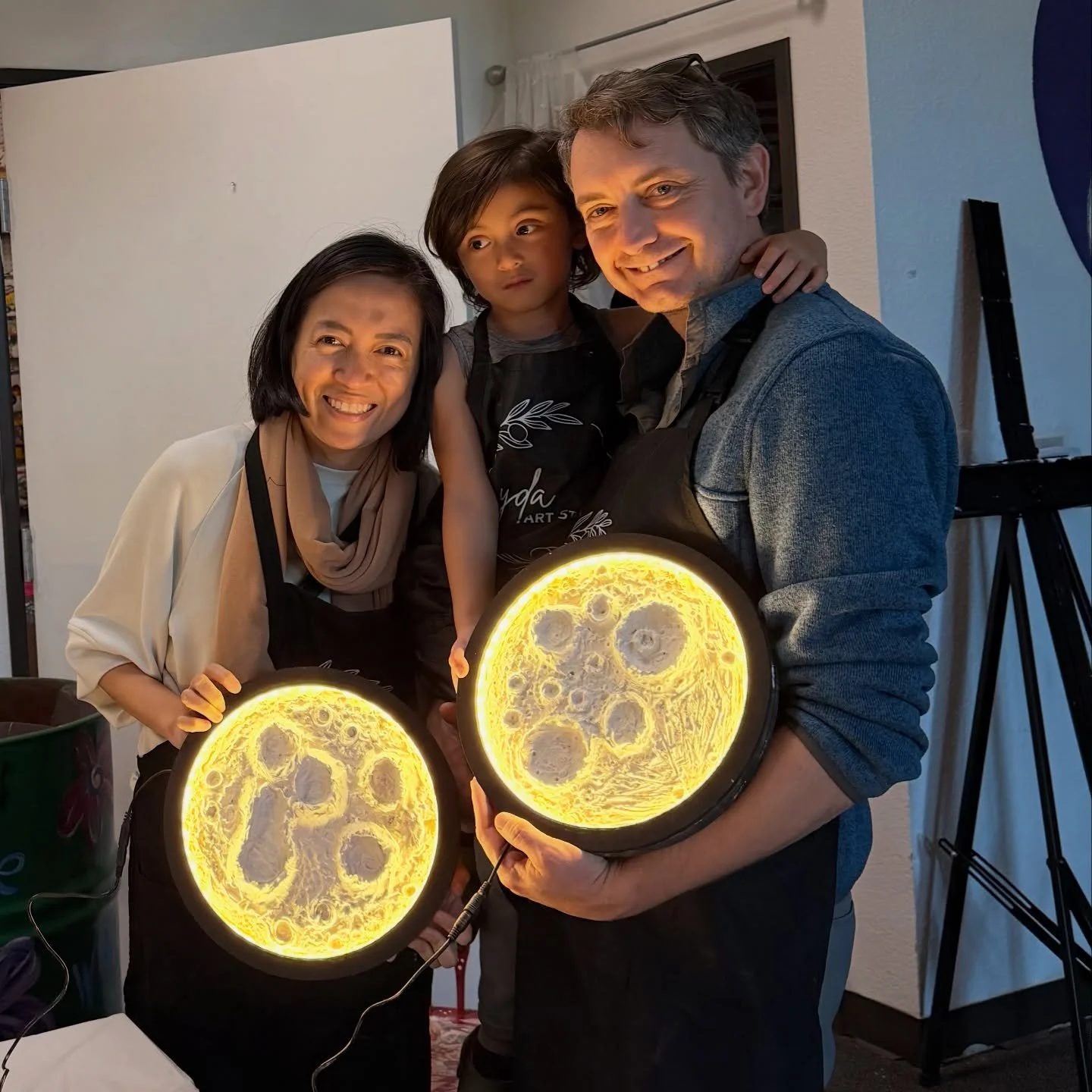 Create something special together ✨
Bring your little ones, your partner, or your family and design a piece you&rsquo;ll always remember. No experience needed, just come and enjoy the moment.

.
.
.
.
.
.
.
.
.
.
.
.

#fyp #viral #explorepage #trendi