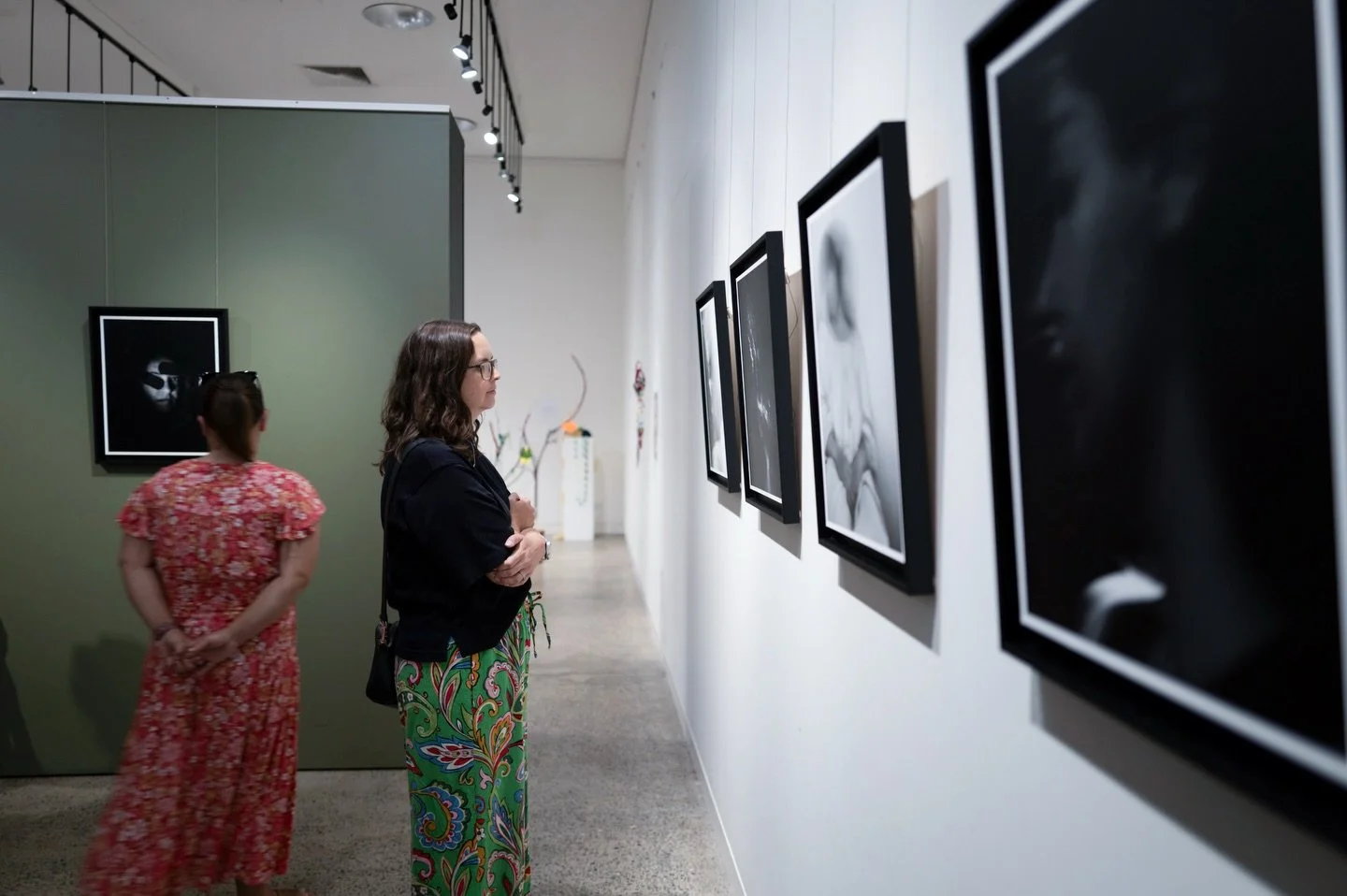 Thank you to everyone who chose to be there on Friday night for the opening on Healing out Loud, and share that moment with me.
A heartfelt thank you to Anne-Marie @gallerym_287 for welcoming me into the gallery and for her patience with my last-minu