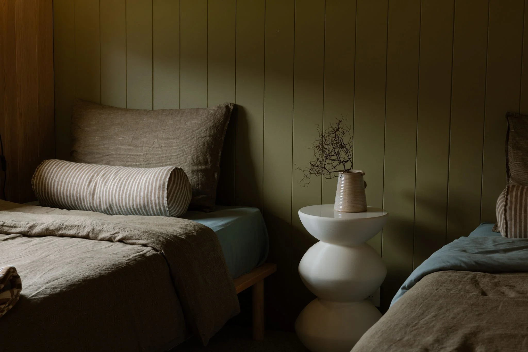 Whananaki Beach Retreat: Dulux Tarras