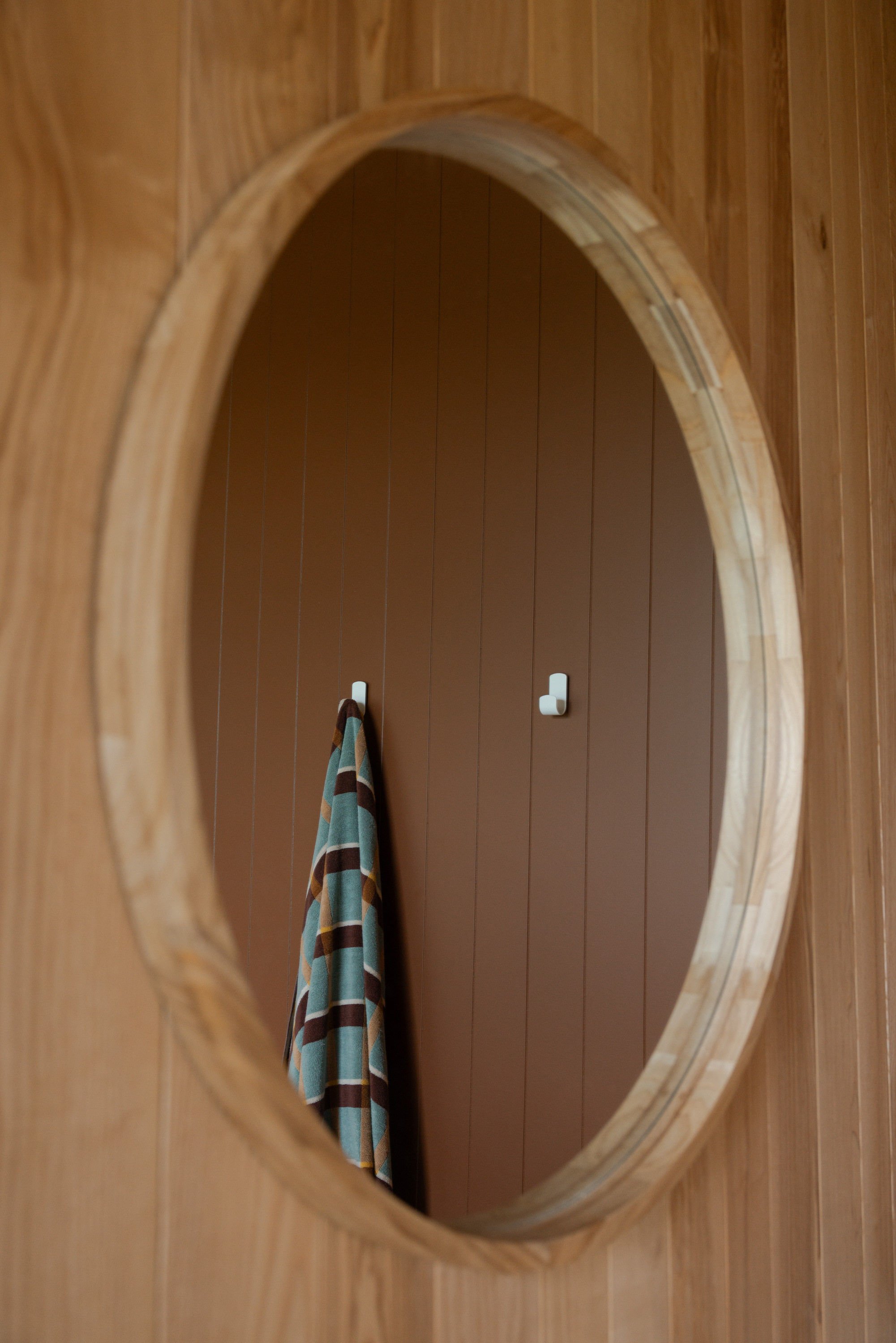 Whananaki Beach Retreat: Dulux Frankton