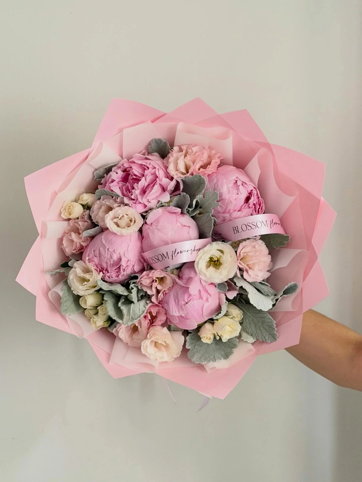 Bouquet de 5 Peonias 🌸 / Disponible solo por temporada.