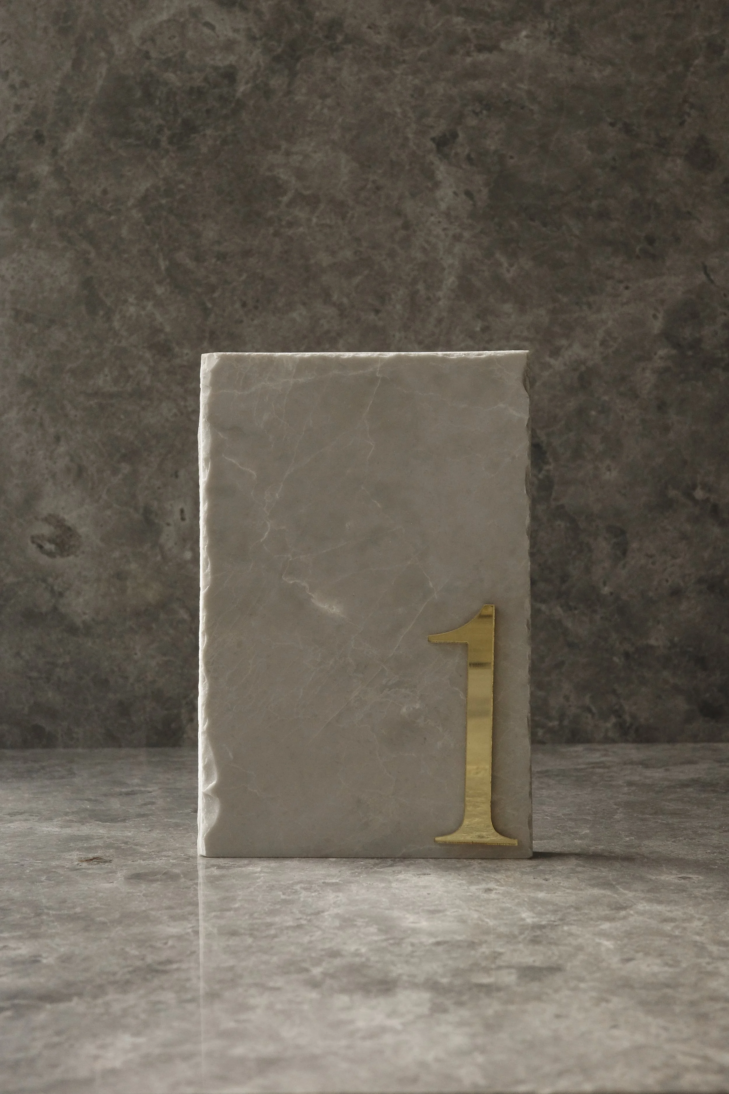 Números Marmol Gris Claro