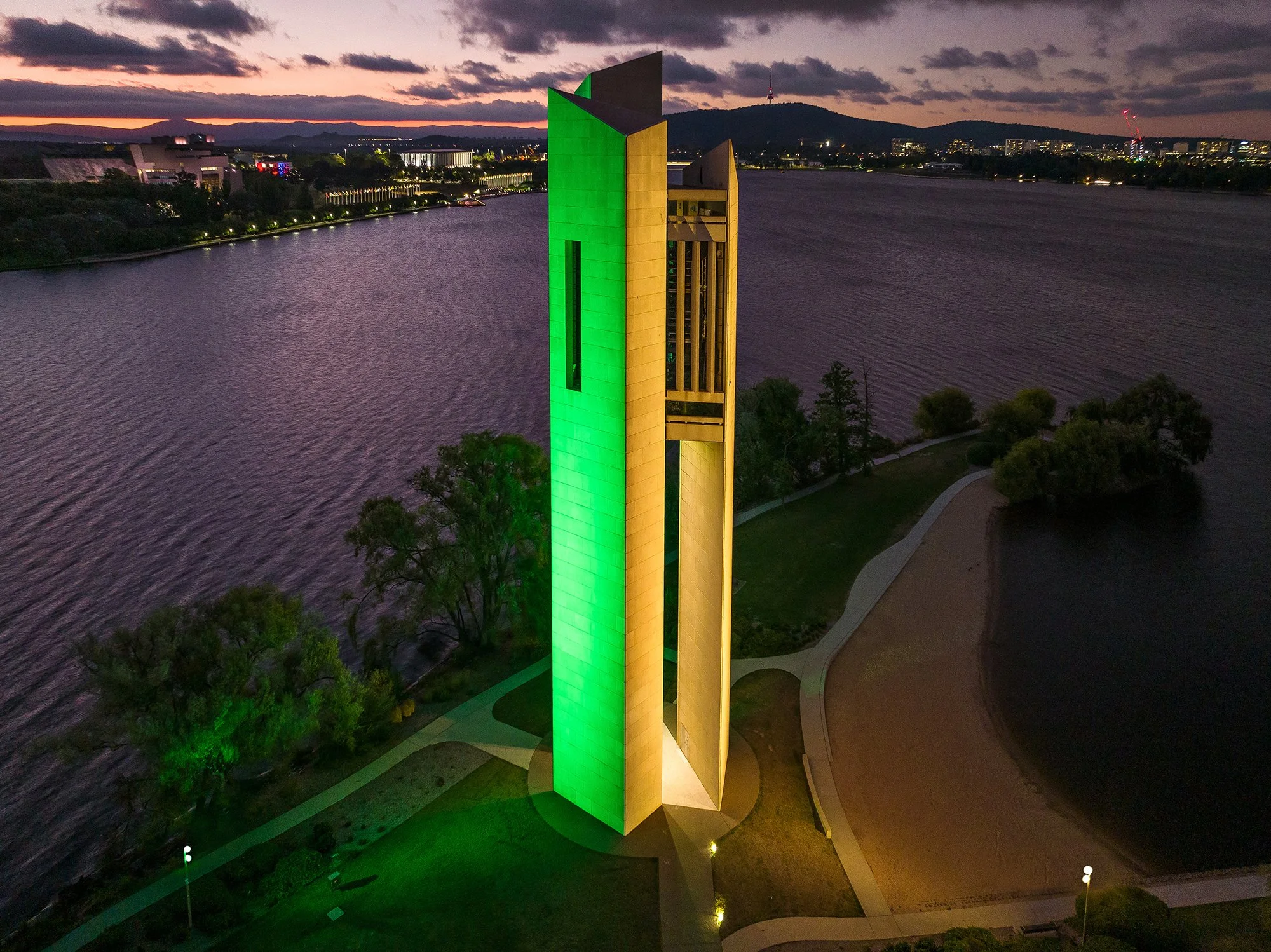 National Carillon, Canberra