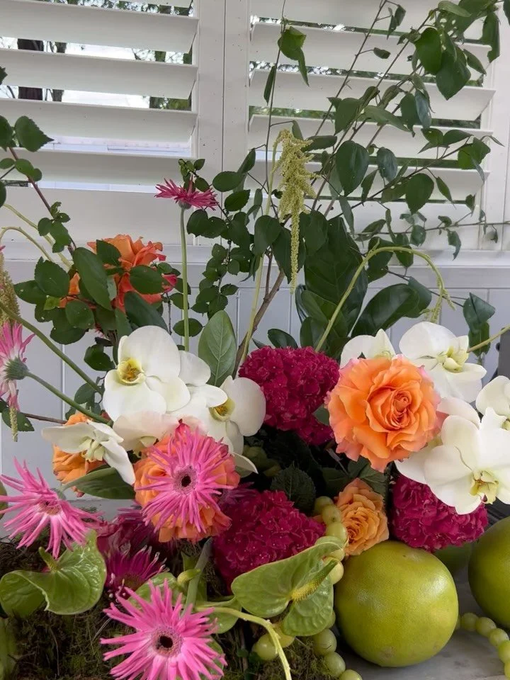 We LOVE flowering up a private property like this!

The day before this set up saw an enormous summer storm roll through + the owners did a phenomenal job in cleaning up their place in time for the big birthday bash. Worth it! 

Displaying a few key 