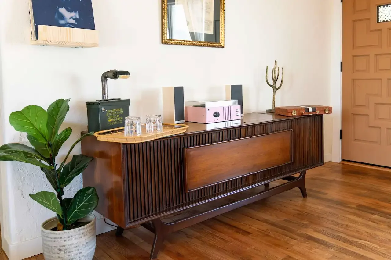 How to tell if my furniture is genuine mid century modern?